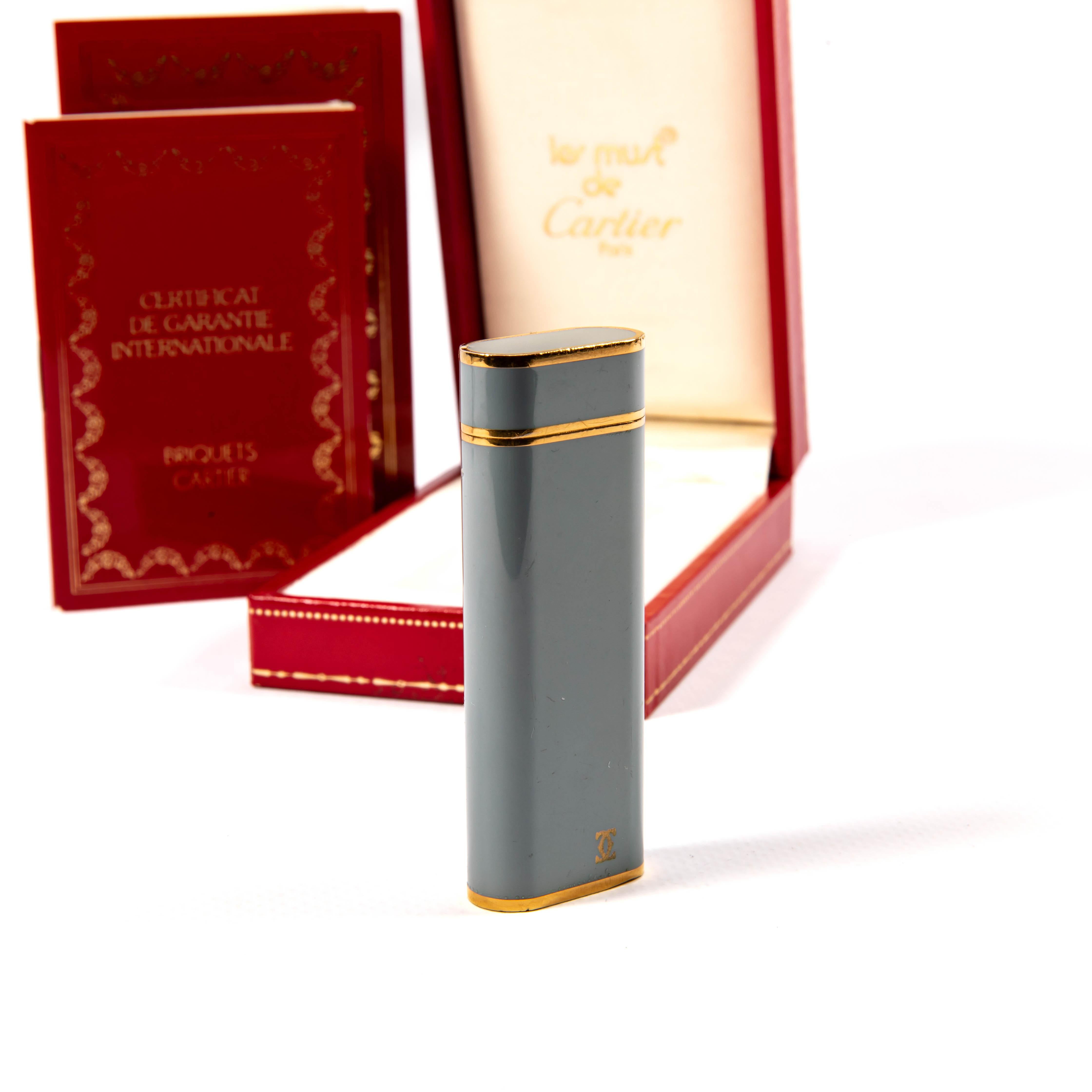 Vintage CARTIER Les Must Lighter Grey Lacquered in Box 1970s For Sale 2