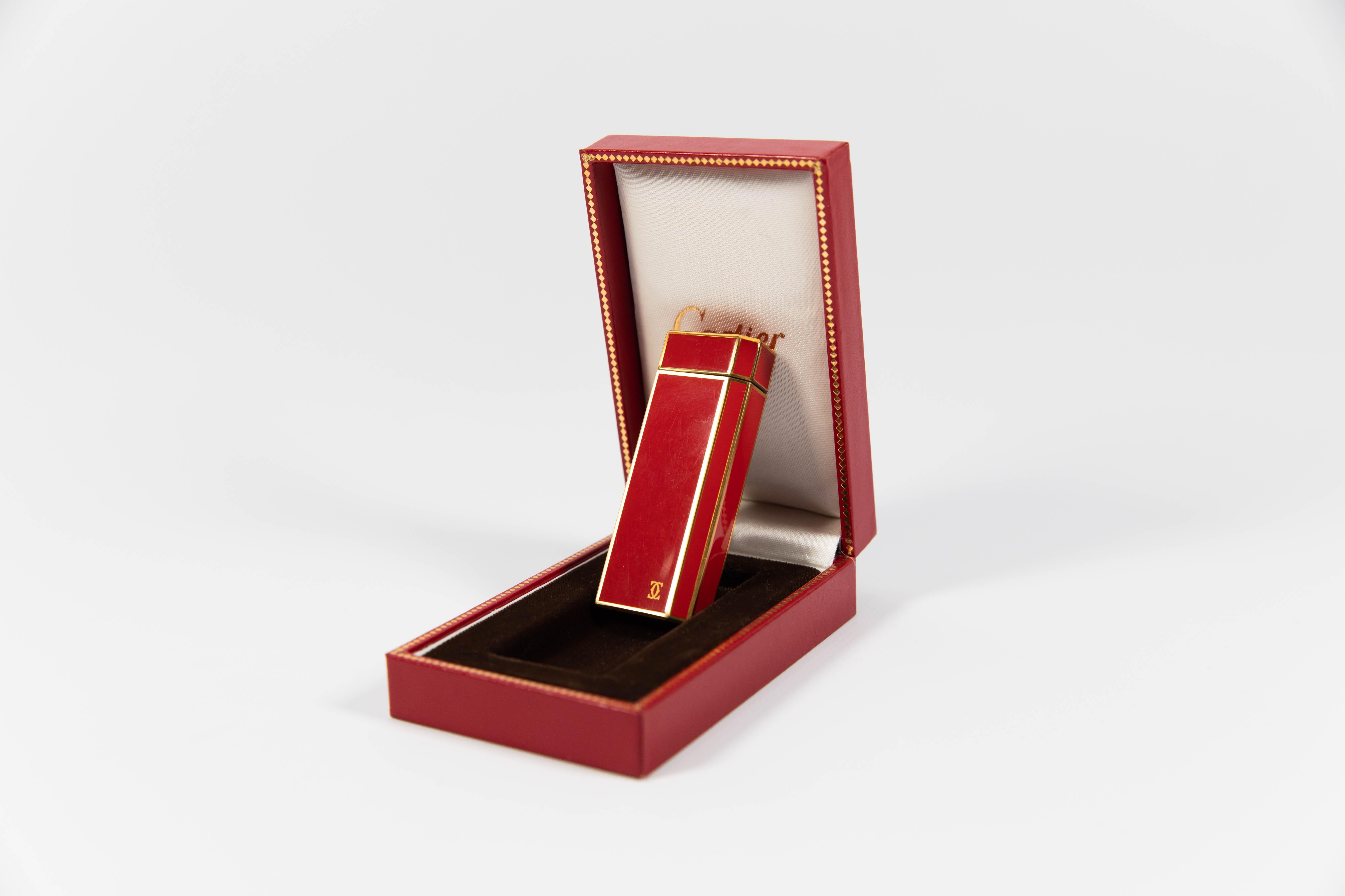 Vintage Red Lacquer Gold Plated Cartier Les Must Pentagon lighter

This Red Lacquer Cartier Les must lighter with gold-plated accents is in almost perfect condition. Fully functional, sparks excellent, and lights every time. Approximately sold in