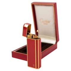 Vintage Cartier Les Must Pentagon lighter Red Lacquer Gold Plated Complete Box