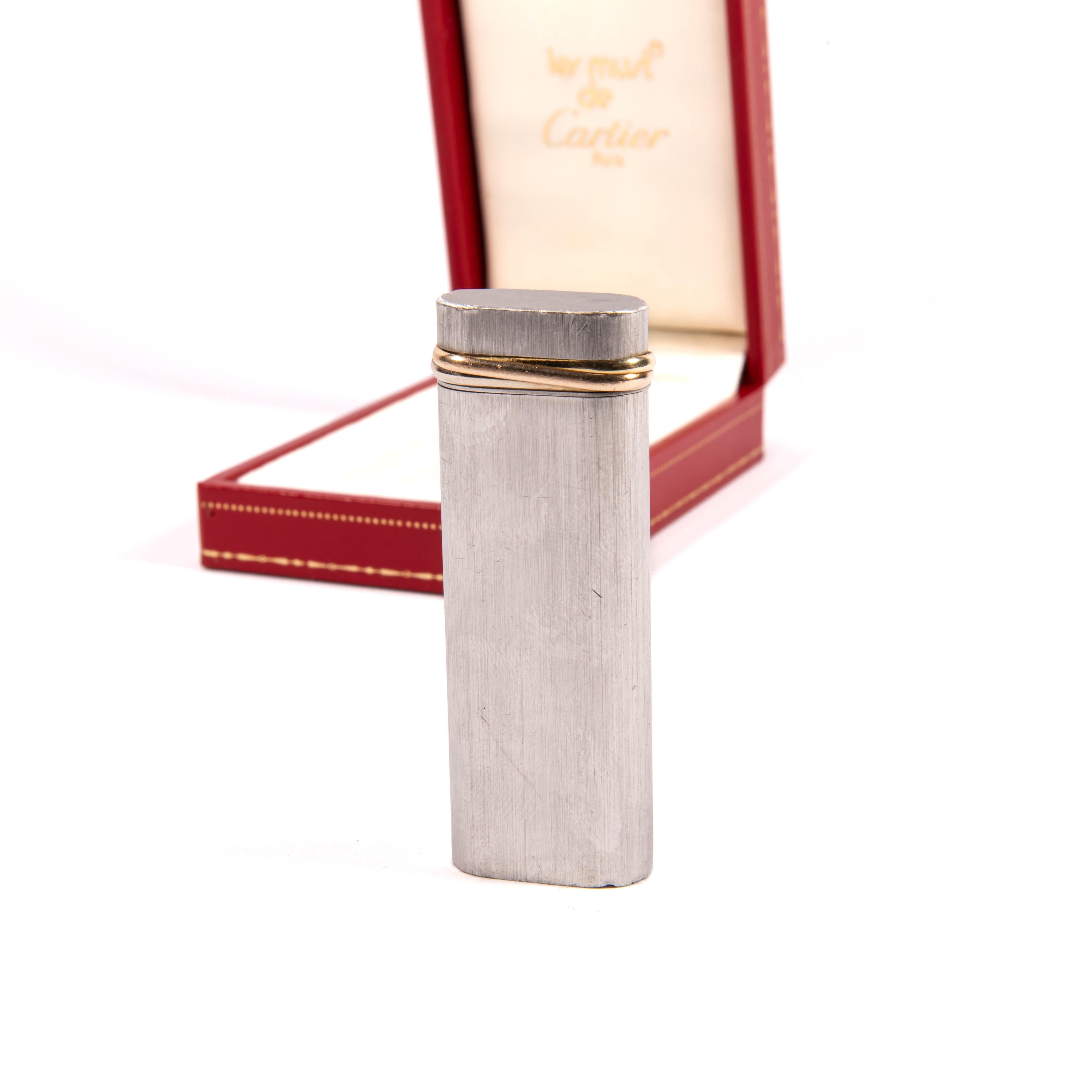 Cartier Les Must Trinity briquet vintage en argent brossé complet dans sa boîte 1970 Unisexe en vente