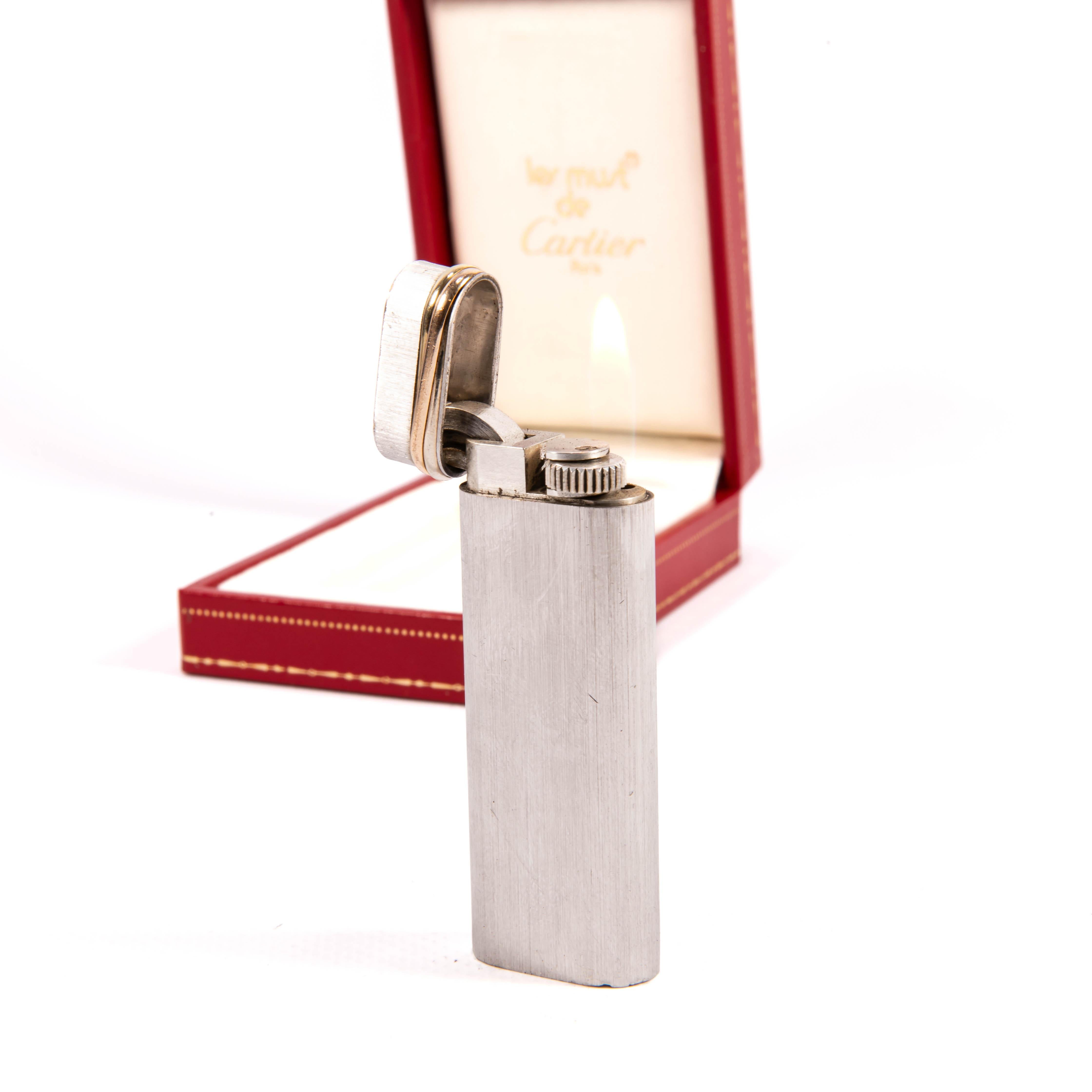 Cartier Les Must Trinity briquet vintage en argent brossé complet dans sa boîte 1970 en vente 4