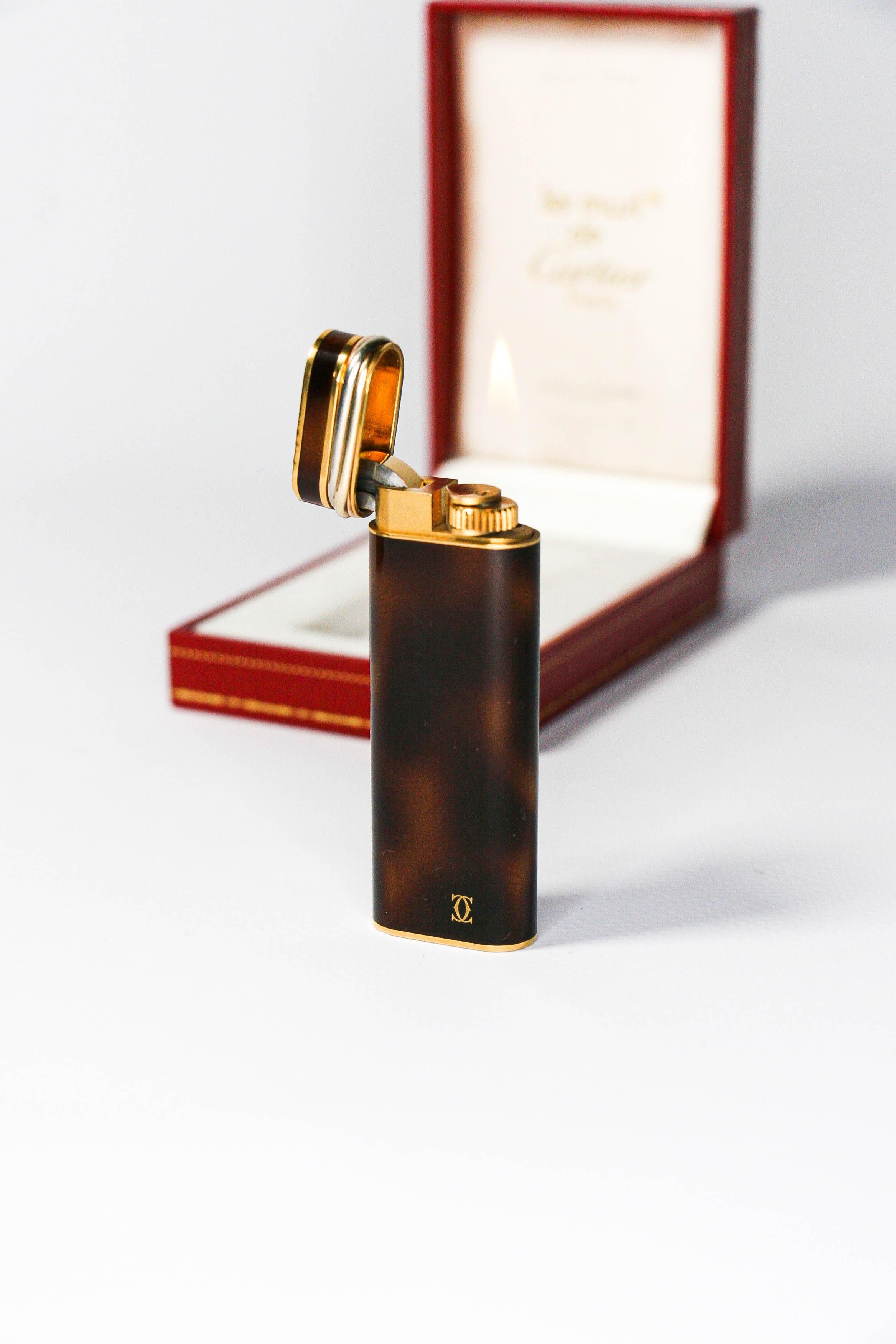 Women's or Men's Vintage Cartier Les Must Trinity lighter Gold Plated with Tortoiseshell Laquer