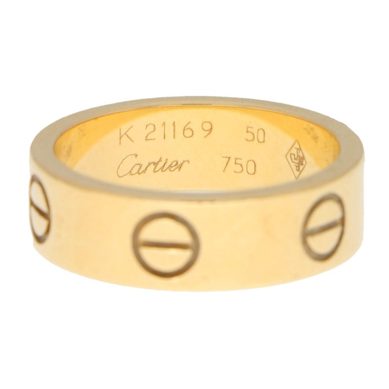 Vintage Cartier Love Ring in 18k Yellow Gold, with Certificate In Good Condition For Sale In London, GB