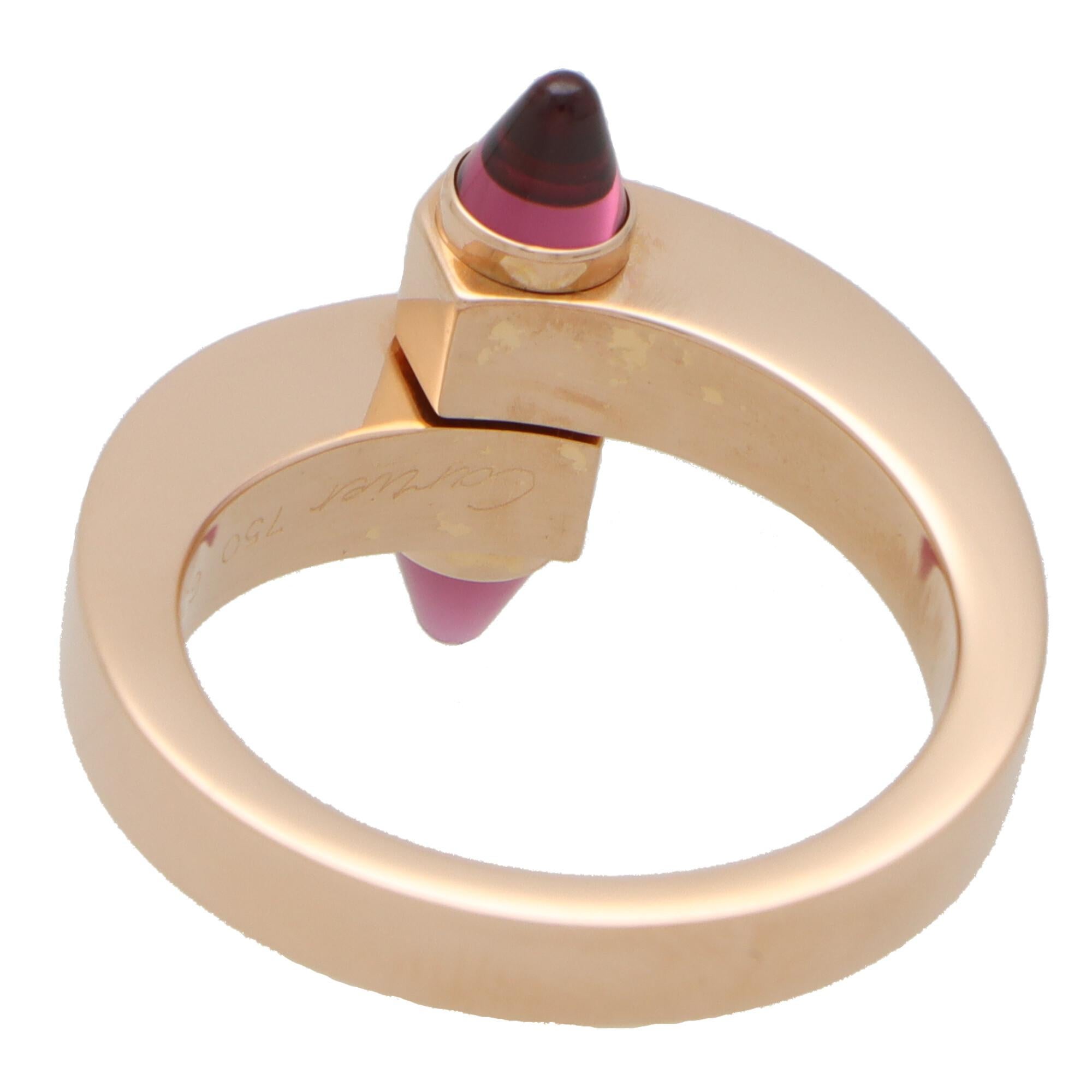 Taille cabochon Cartier, bague vintage Menotte en or rose 18 carats et tourmaline