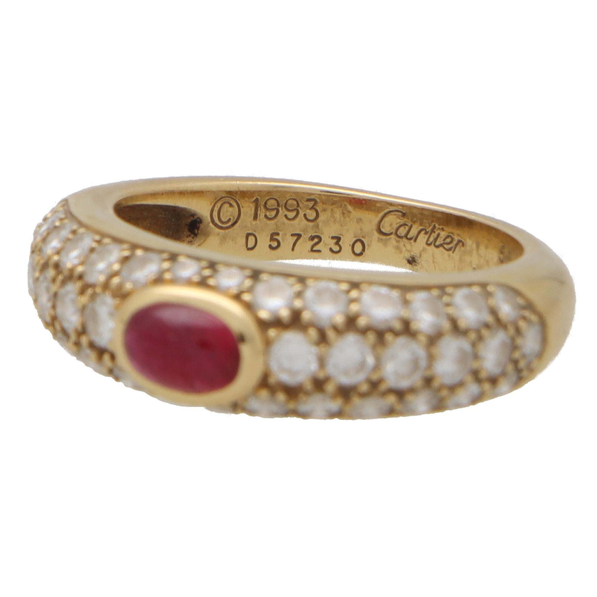 Rétro Cartier Bague vintage Mimi en or jaune 18 carats avec rubis et diamants en vente