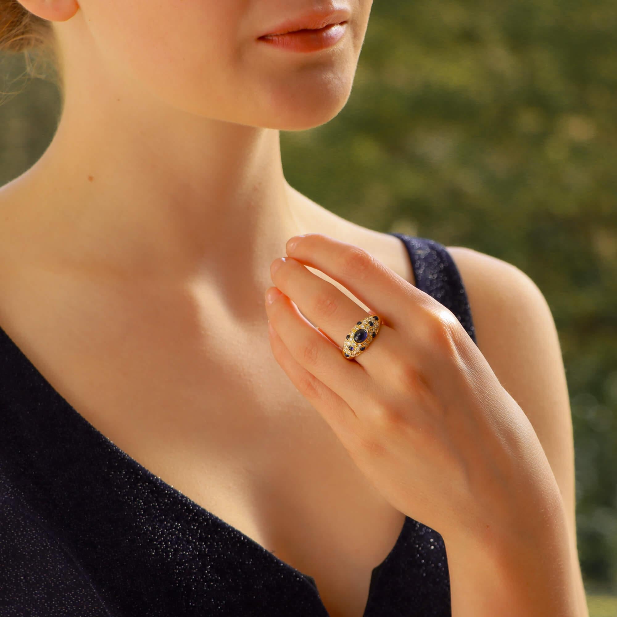 Cabochon Vintage Cartier Mimi Sapphire and Diamond Ring in Yellow Gold For Sale