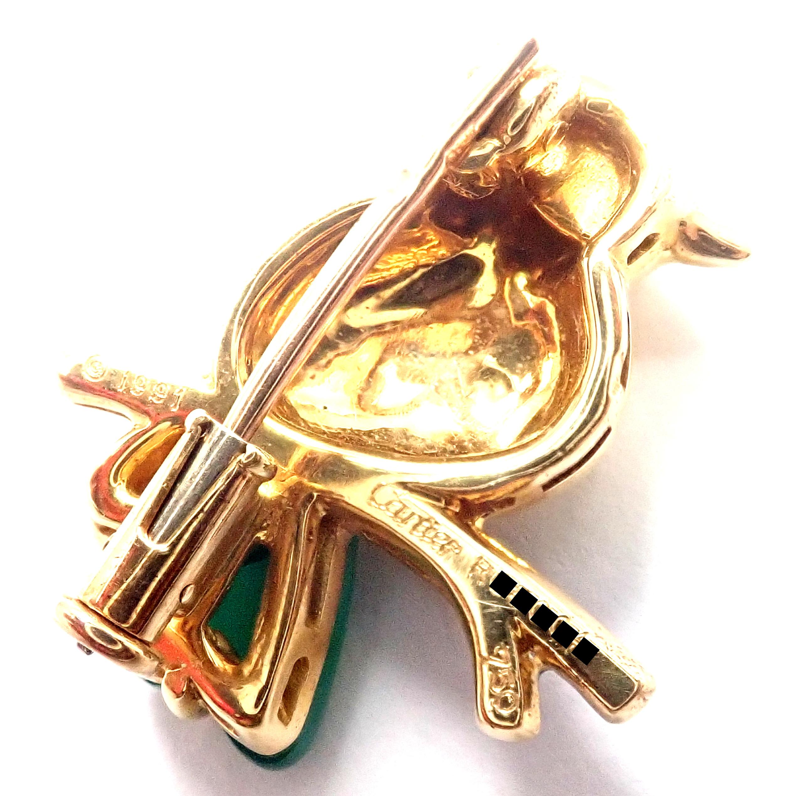 Brilliant Cut Vintage Cartier Onyx Ruby Chalcedony Bird Yellow Gold Pin Brooch For Sale