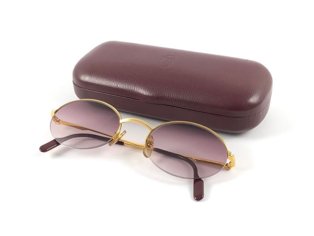 Occhiali da sole vintage Cartier Oval Gold Manhattan 51mm con montatura placcata 18k Francia In condizioni ottime in vendita a Baleares, Baleares