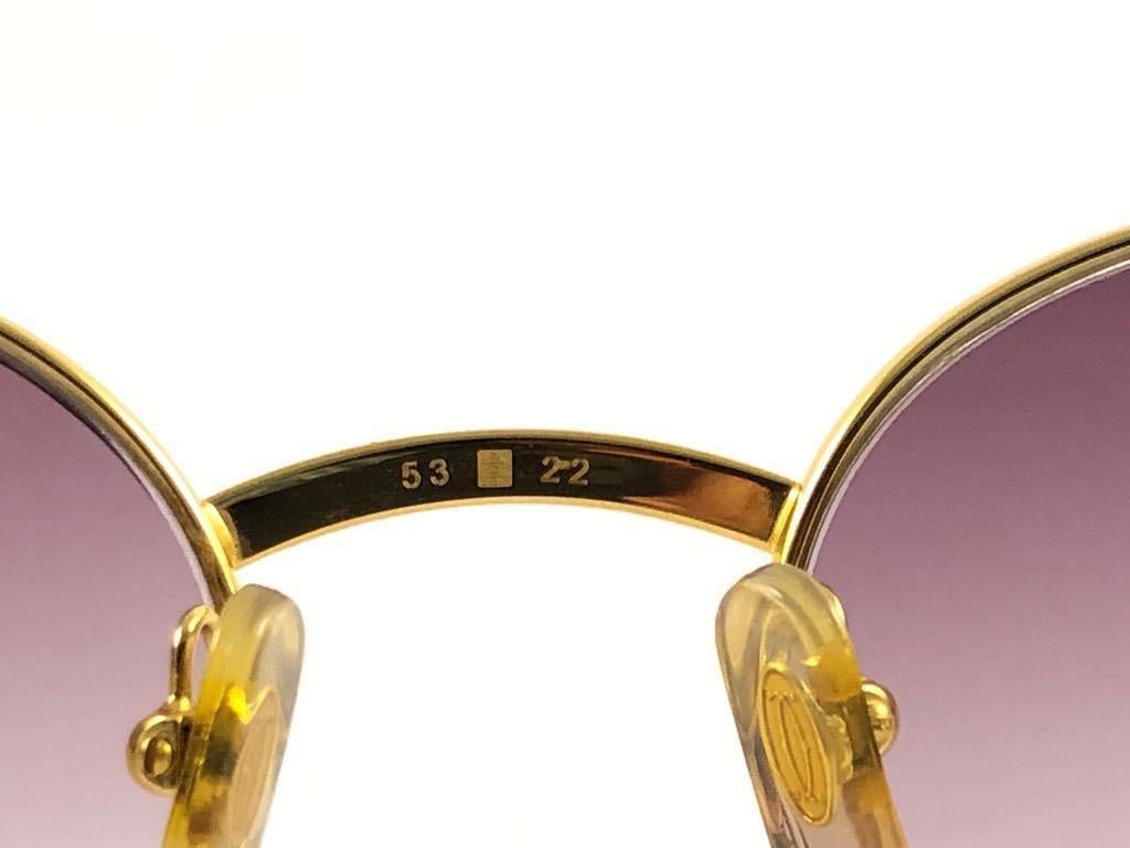Vintage Cartier Oval Gold Manhattan 53mm Frame 18k Plated Sunglasses France In Excellent Condition For Sale In Baleares, Baleares