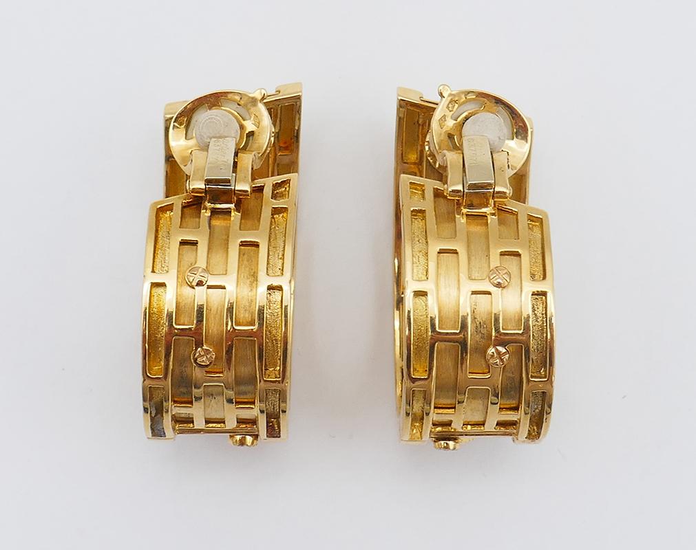 Round Cut Vintage Cartier Panthere Earrings 18k Gold Diamond Clip-on Estate Jewelry