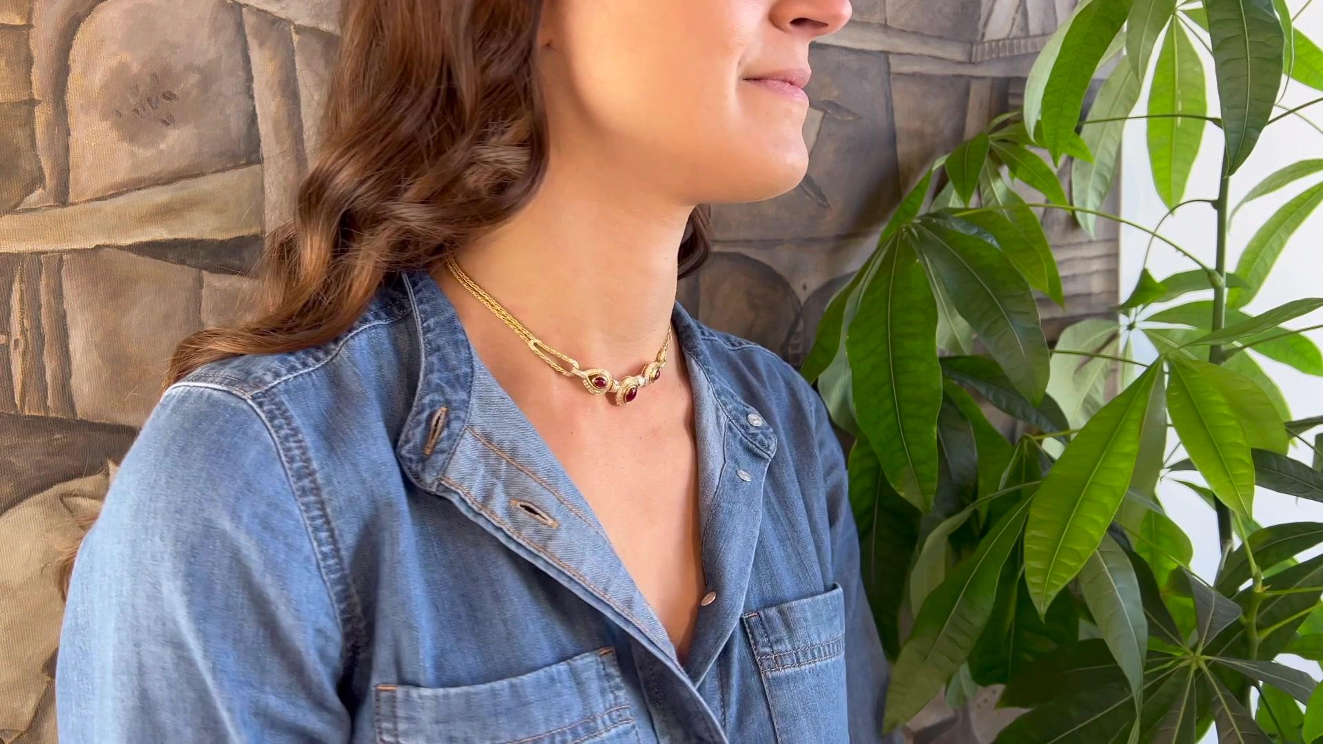 Halskette aus 18 Karat Gelbgold mit Rubin und Diamant von Cartier Paris im Zustand „Hervorragend“ in Beverly Hills, CA