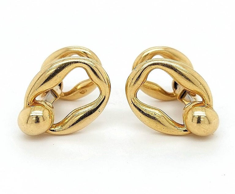 Vintage Cartier Paris Stirrup Cufflinks In 18 Kt Yellow Gold

The cuffs are solid 18 karat gold and both signed 