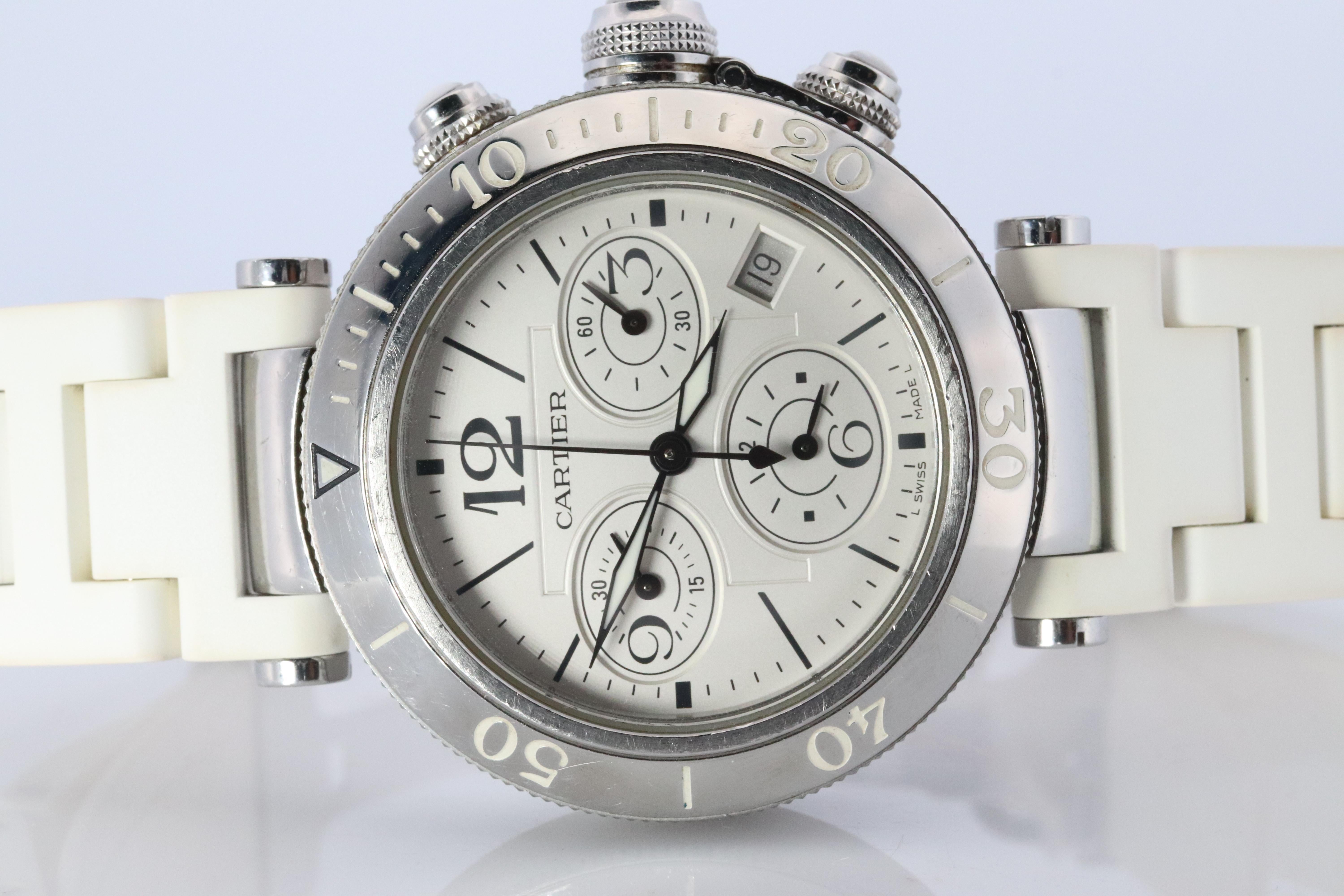 Vintage Cartier PASHA 38mm 3129 Cronógrafo. Rara esfera blanca W3140004. en Bueno estado para la venta en Port Charlotte, FL