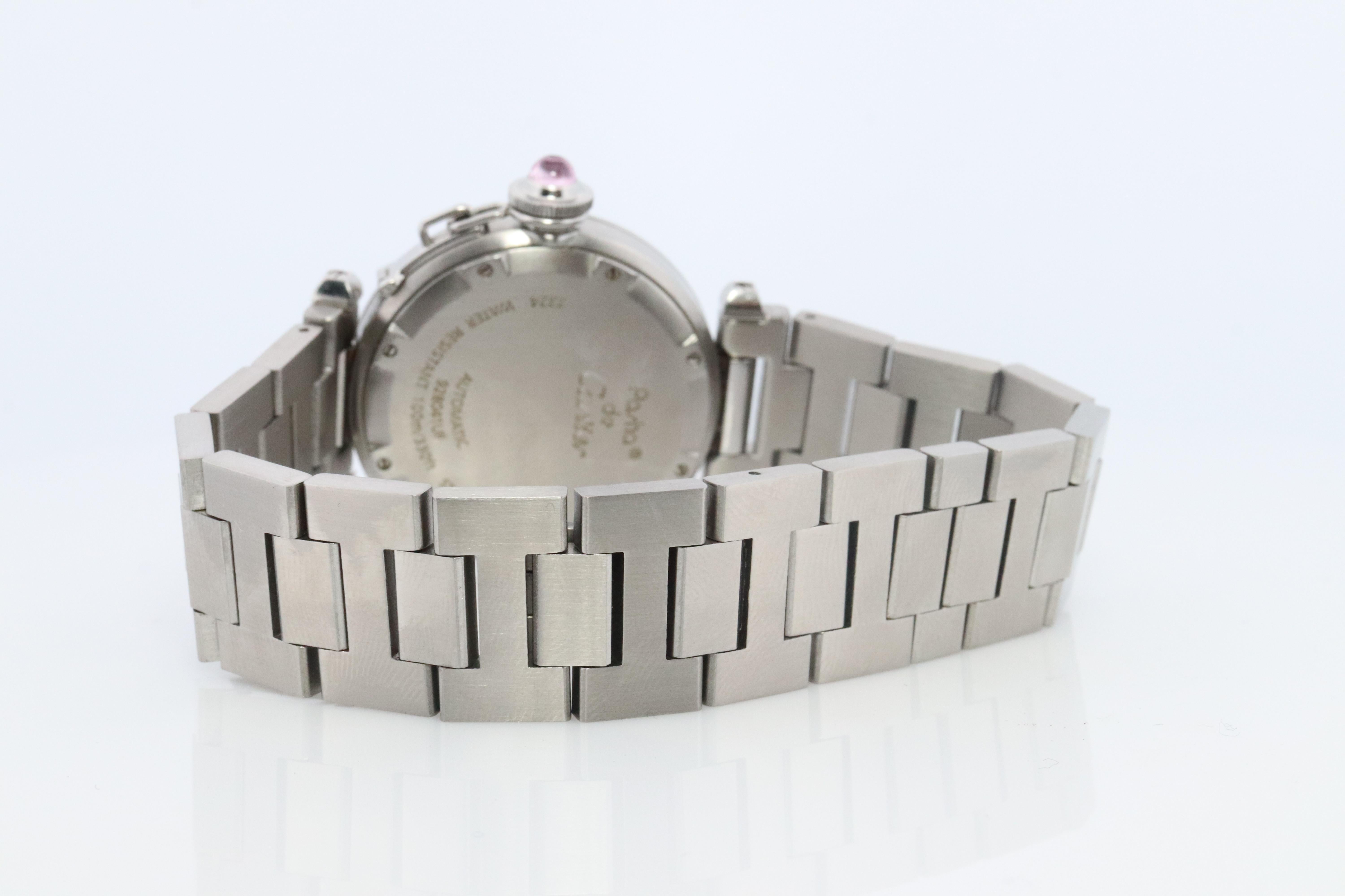 Vintage Cartier PASHA C Automatic 2324. Rare RED Cherry Bordeaux Dial. In Good Condition For Sale In Port Charlotte, FL