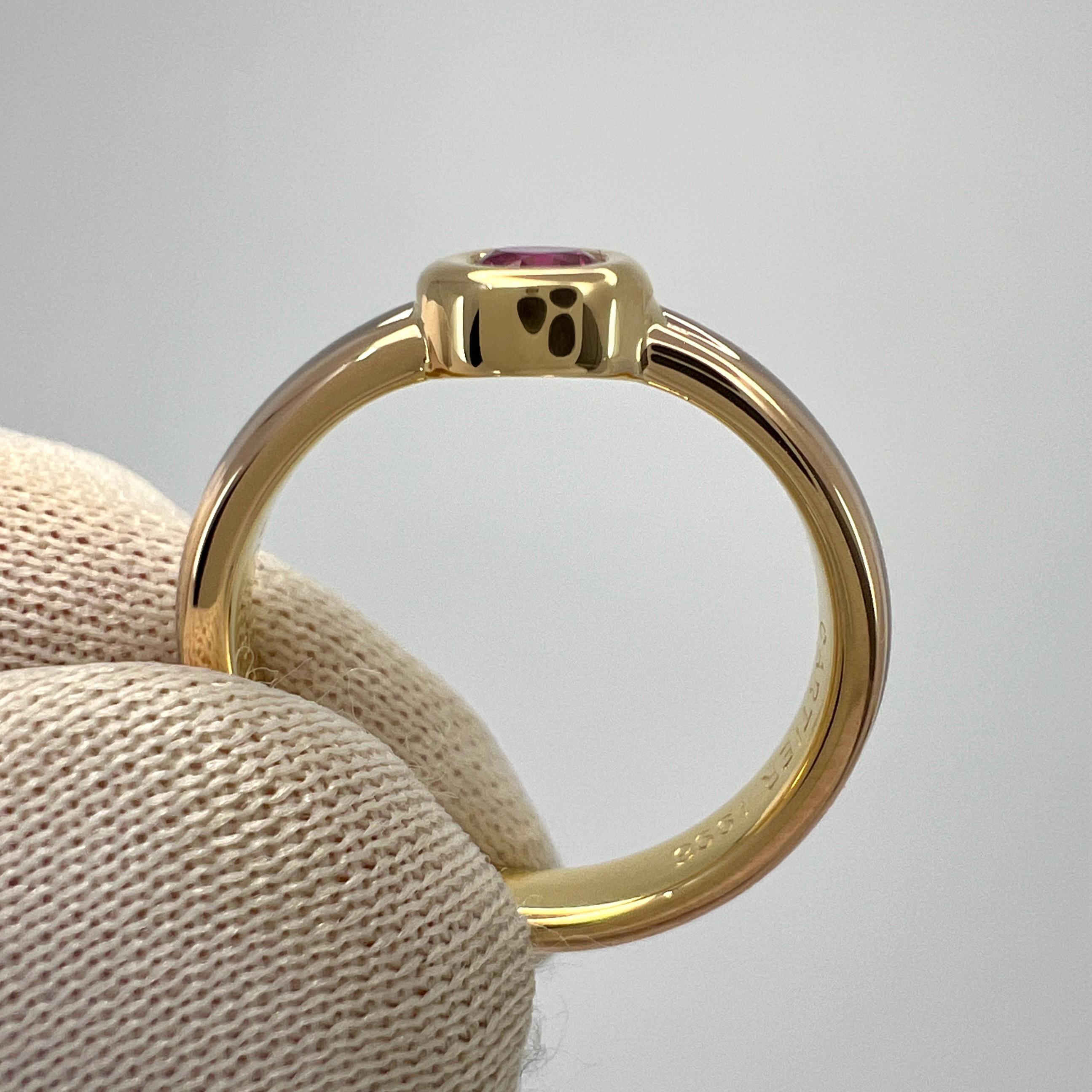 Vintage Cartier Rosa Rojo Redondo Rubí 18k Tricolor Oro Multitono Anillo Solitario 5