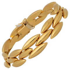 Vintage Cartier Pointed Oval Link Bracelet Set in 18k Yellow Gold