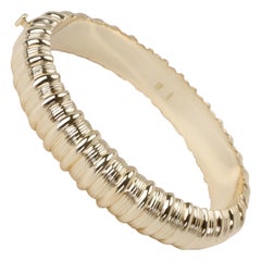 Vintage Cartier Ribbed Bangle in 18 Karat Yellow Gold