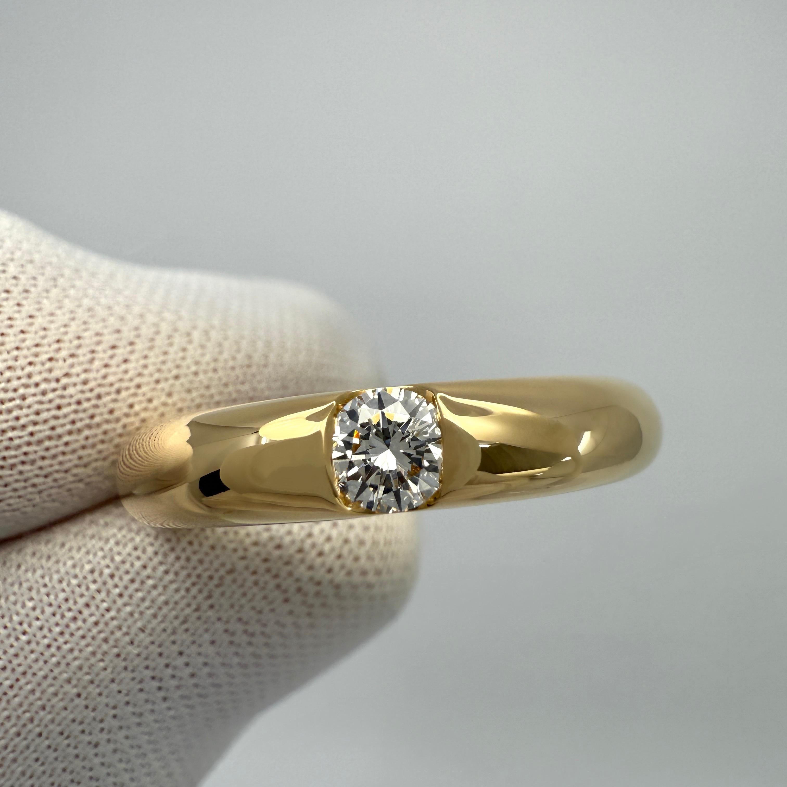 Round Cut Vintage Cartier Round 0.25ct Diamond Ellipse 18k Yellow Gold Solitaire Band Ring For Sale