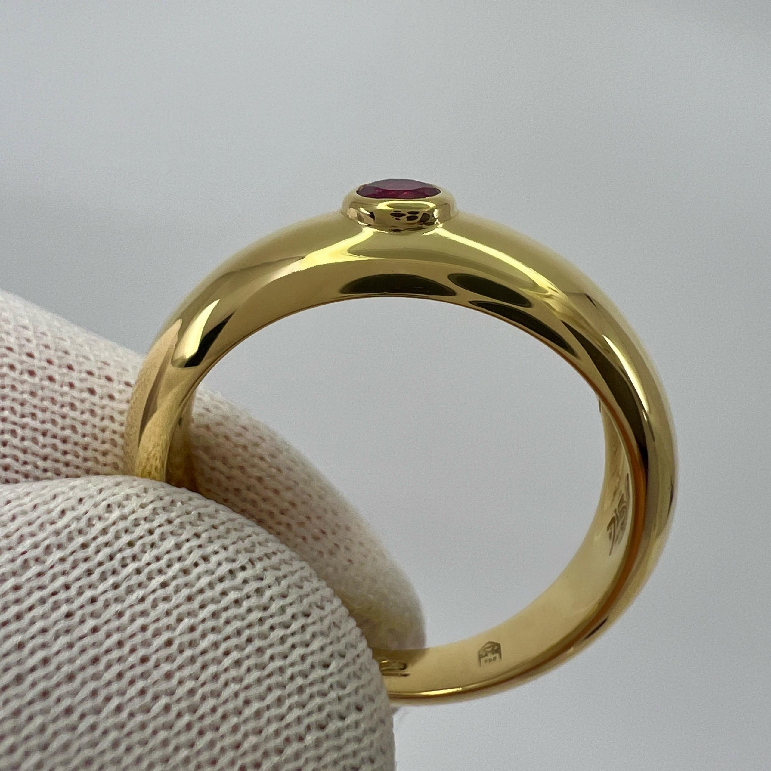 Vintage Cartier Round Cut Red Ruby 18k Yellow Gold Signet Style Domed Ring US5.5 For Sale 3