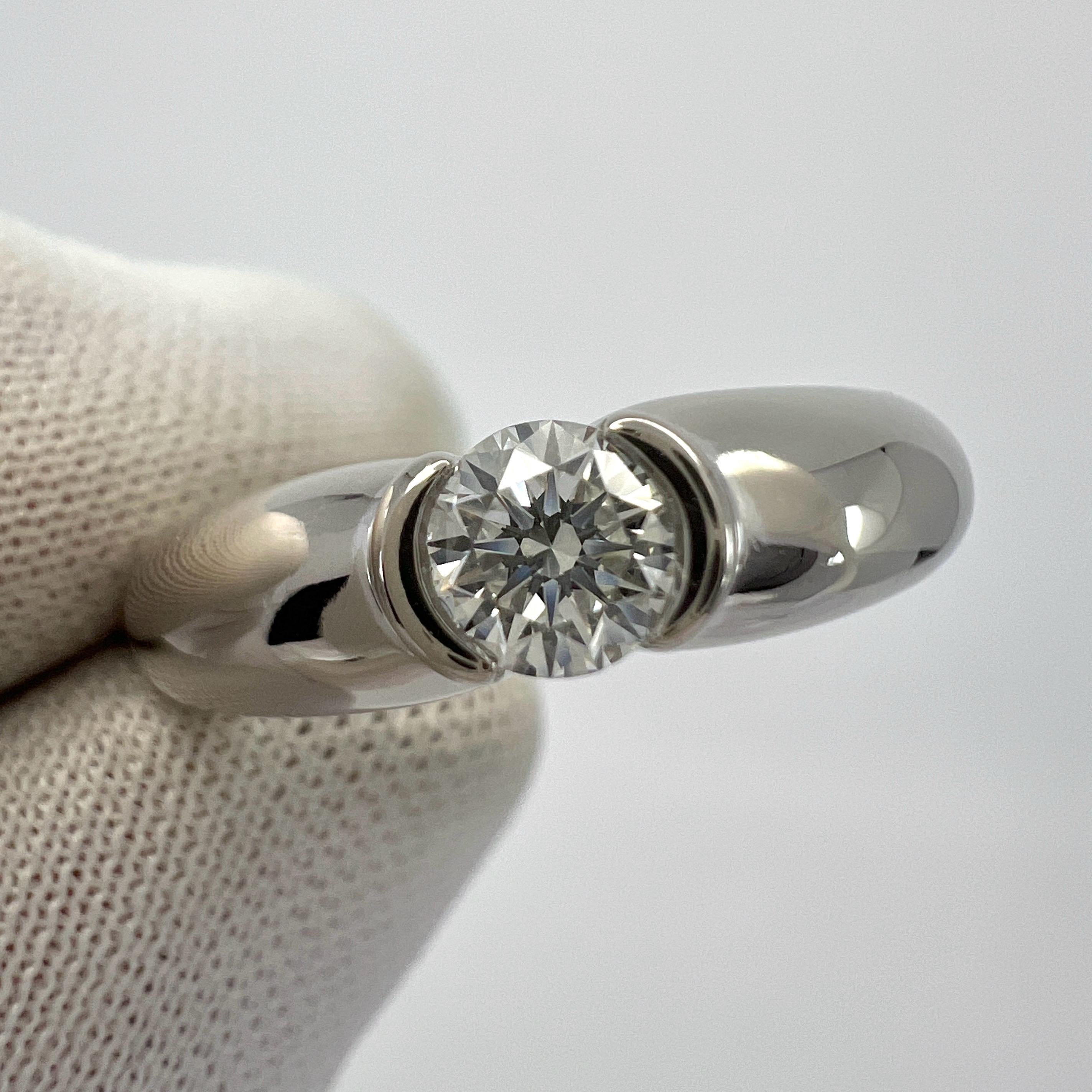Women's or Men's Vintage Cartier Round Diamond 0.28ct VVS Ellipse 18k White Gold Solitaire Ring