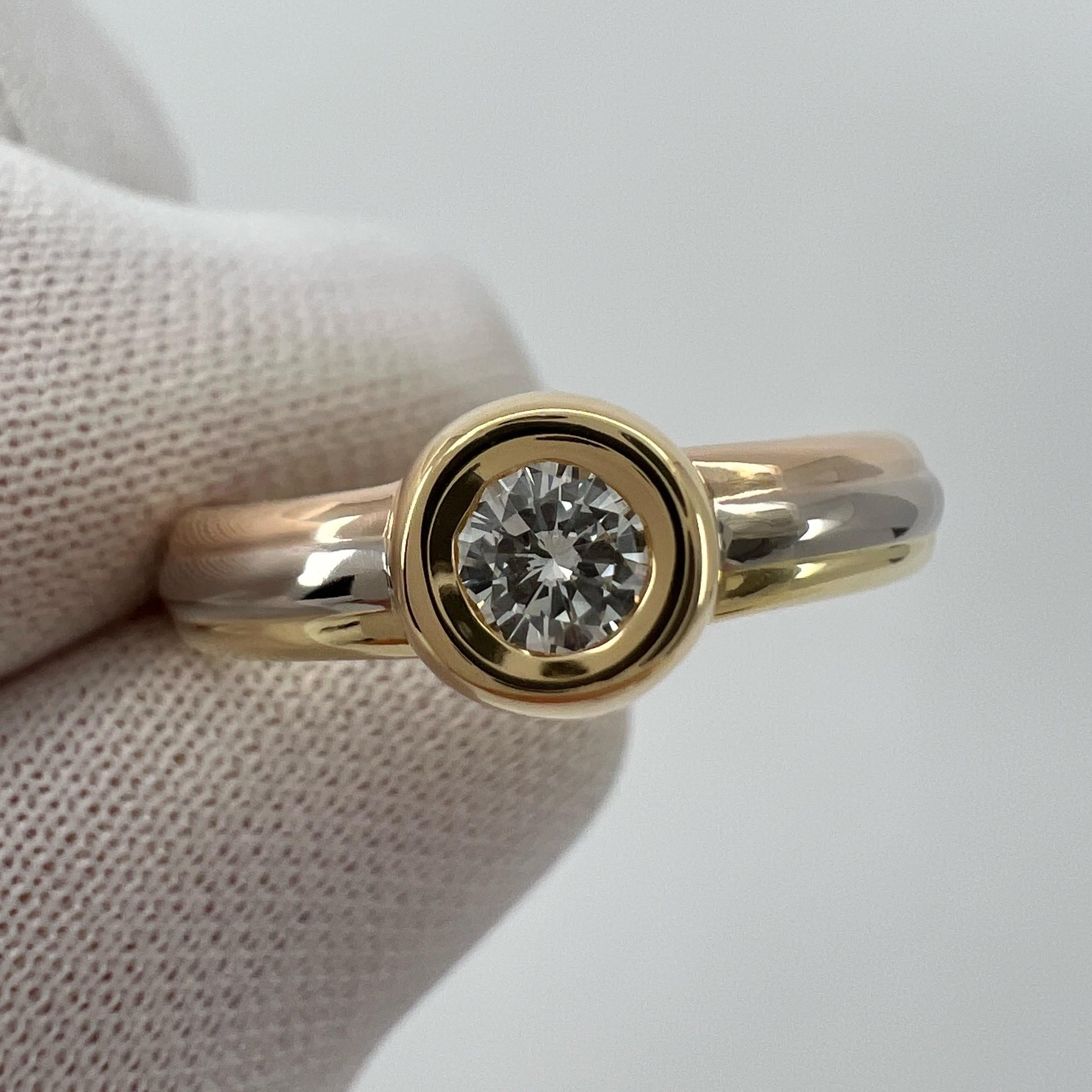 Anello solitario d'epoca Cartier con diamante rotondo in oro 18k tricolore multitono 45,5 In condizioni ottime in vendita a Birmingham, GB