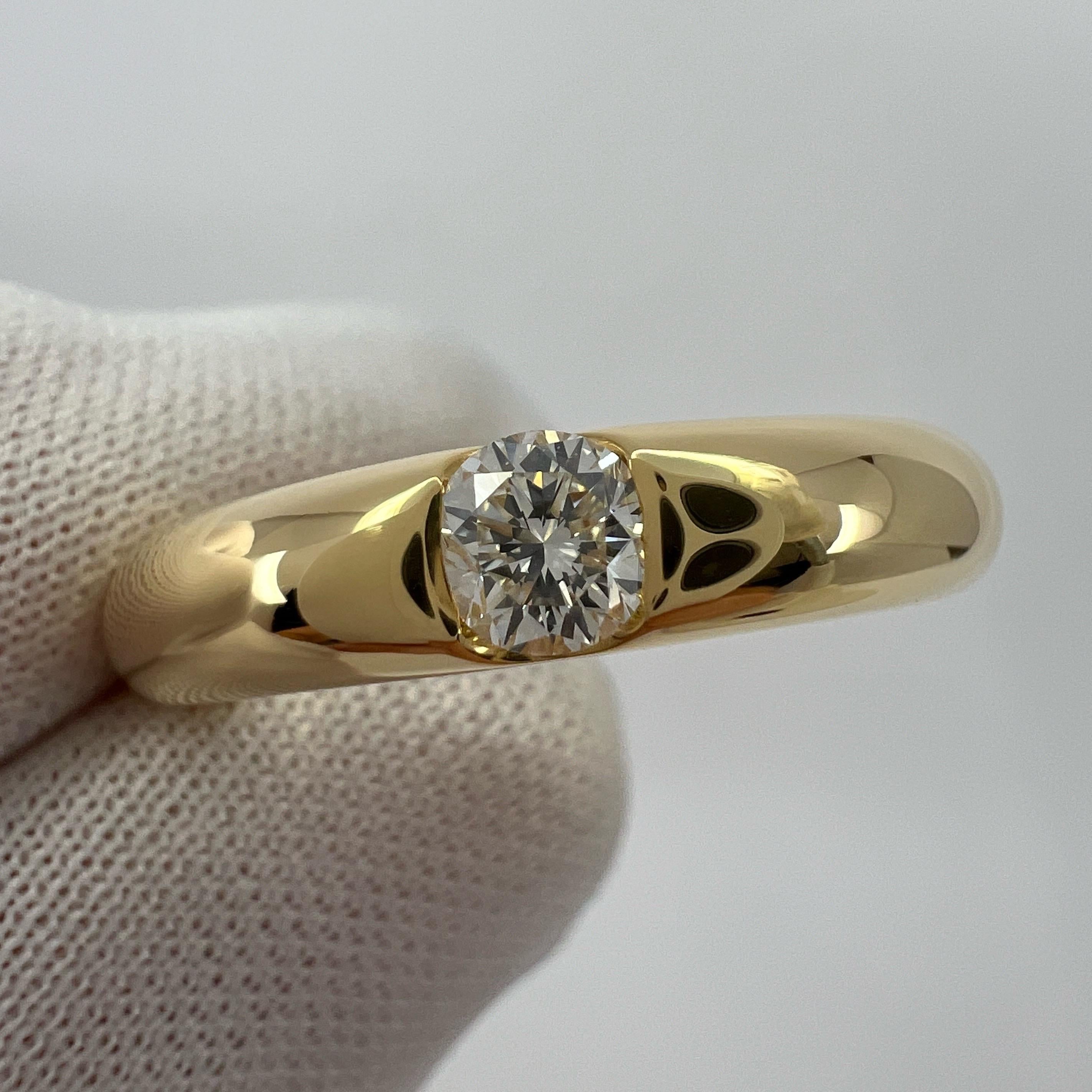 Women's or Men's Vintage Cartier Round Diamond Ellipse 18k Yellow Gold Solitaire Band Ring US5 49 For Sale