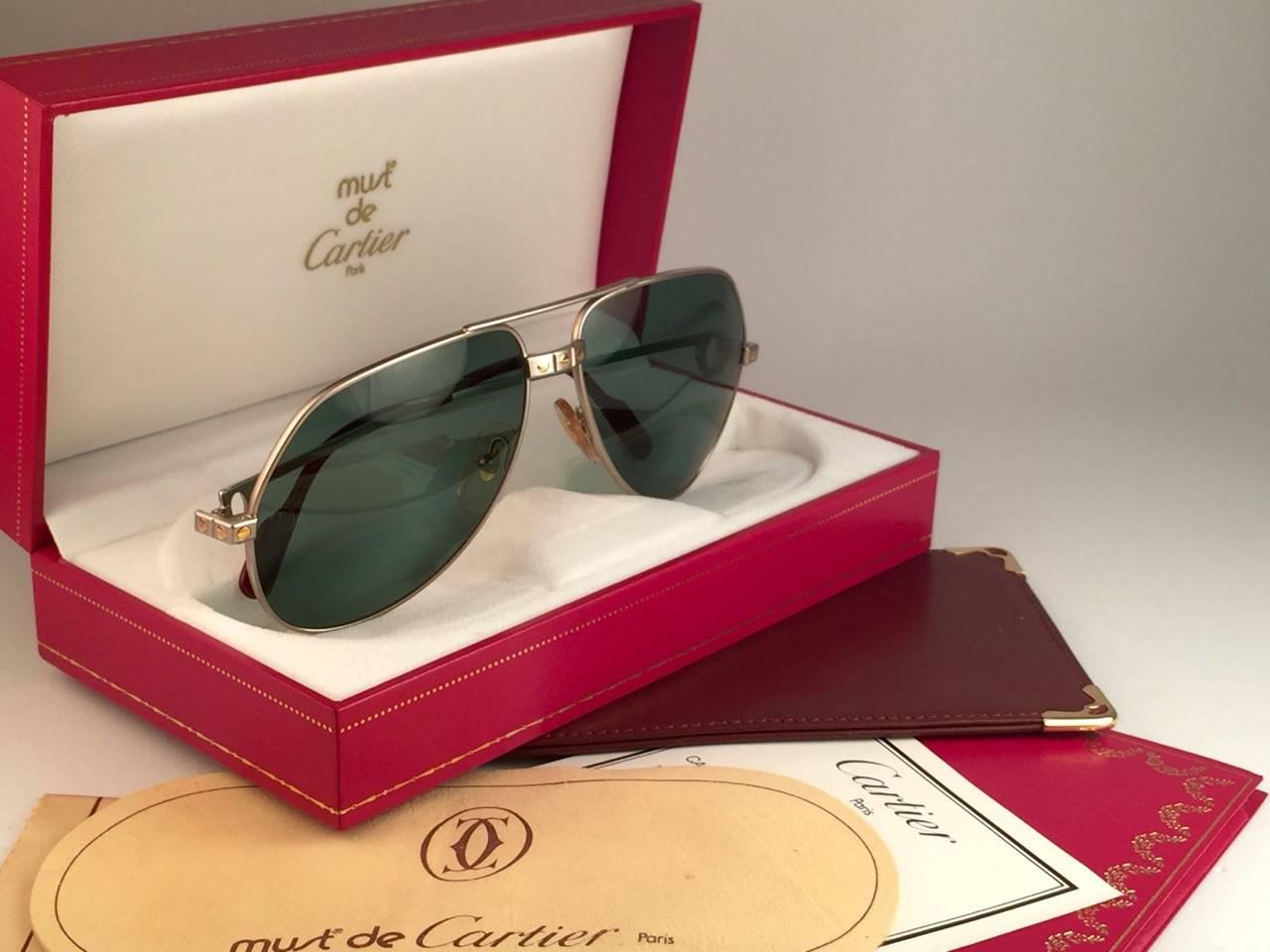 Beige Vintage Cartier Santos Viti Titanio 62Mm Placcato pesante Occhiali da sole Francia in vendita