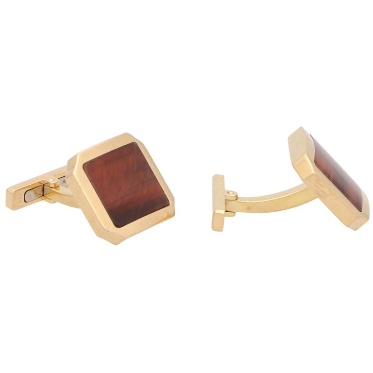Vintage Cartier Santos Tiger's Eye Swivel Back Cufflinks in 18k Rose Gold  In Good Condition For Sale In London, GB