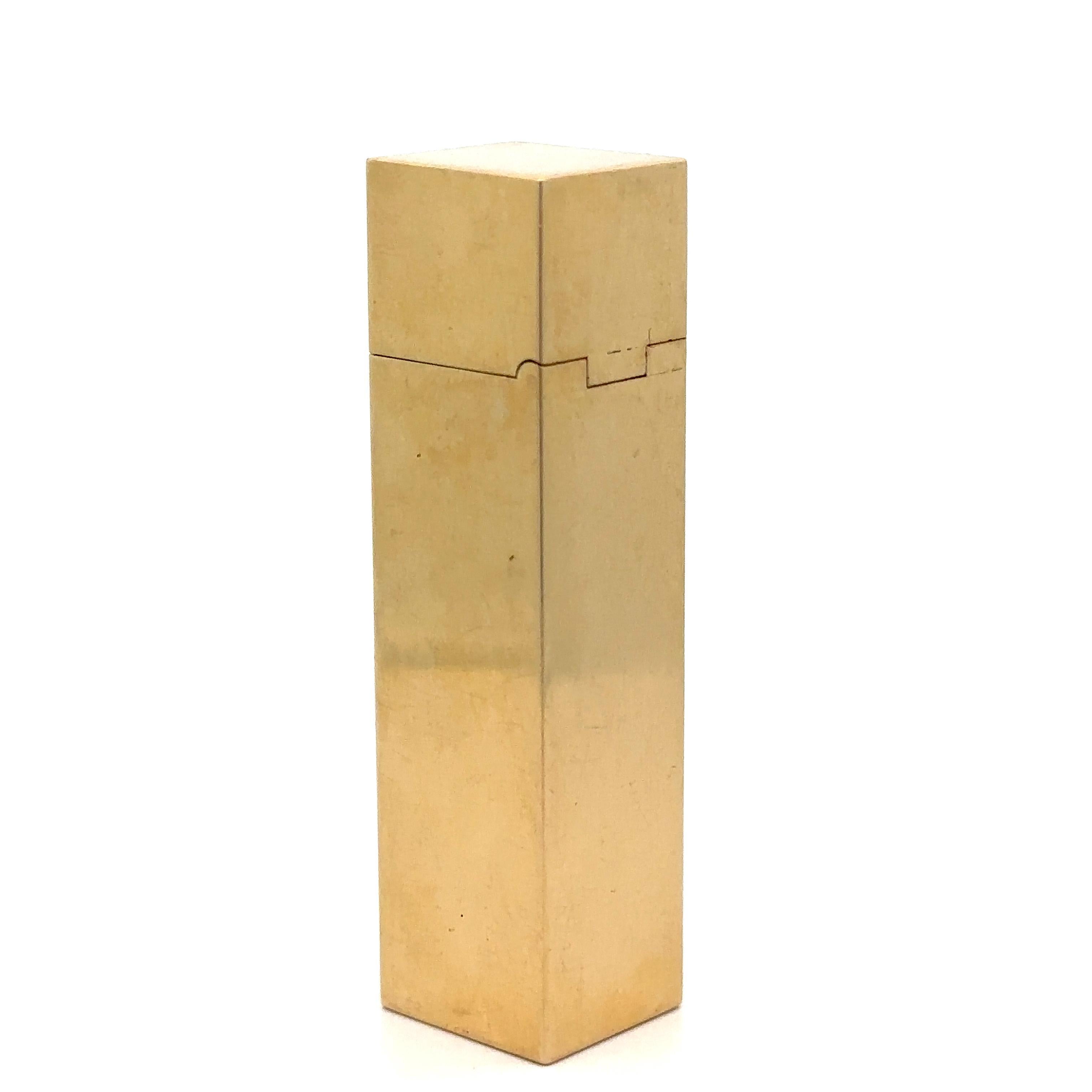 Vintage Cartier Solid 14k Yellow Gold Portable Perfume Bottle Container In Good Condition For Sale In Montclair, NJ