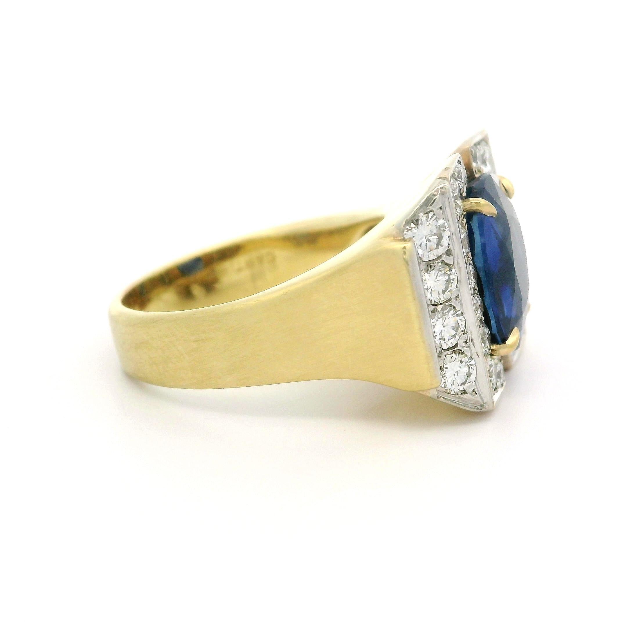 Vintage Cartier Solid Gold 4.64ctw AGL No Heat Oval Sapphire Diamond Ring w/ Box For Sale 4