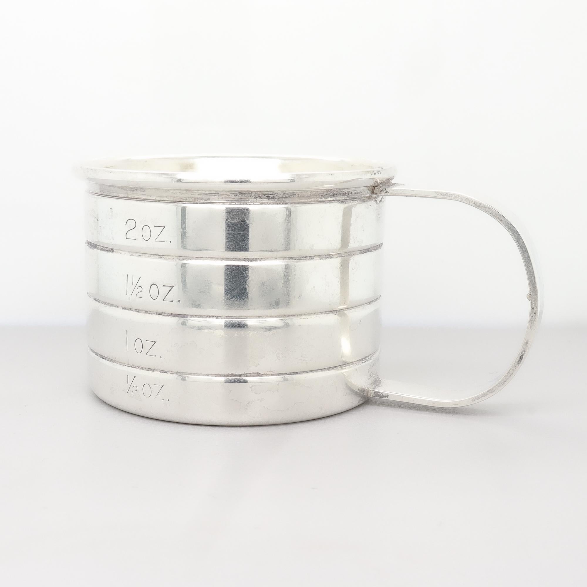 Misuratore da bar / Jigger d'epoca in argento sterling di Cartier In condizioni buone in vendita a Philadelphia, PA