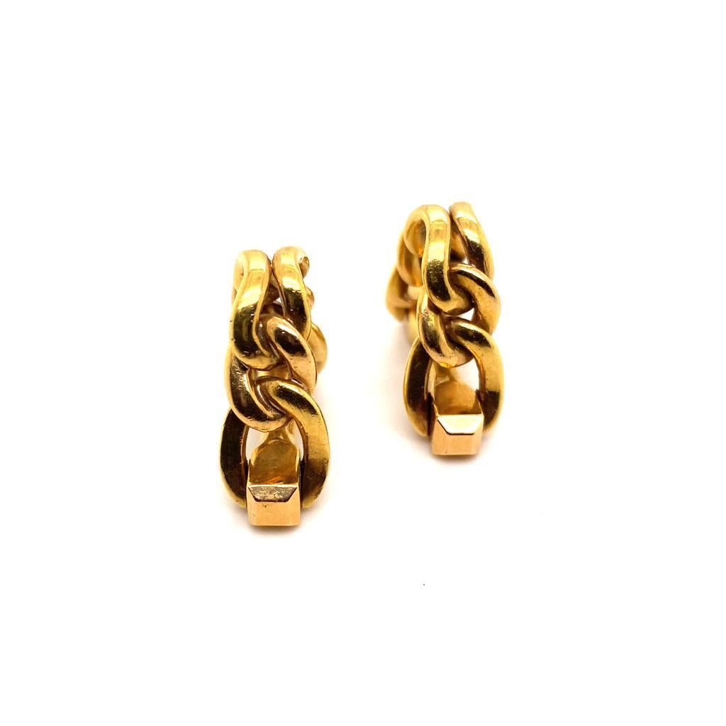 Vintage Cartier Stirrup Cufflinks Twisted 18 Karat Yellow Gold, Circa 1950 In Good Condition For Sale In London, GB