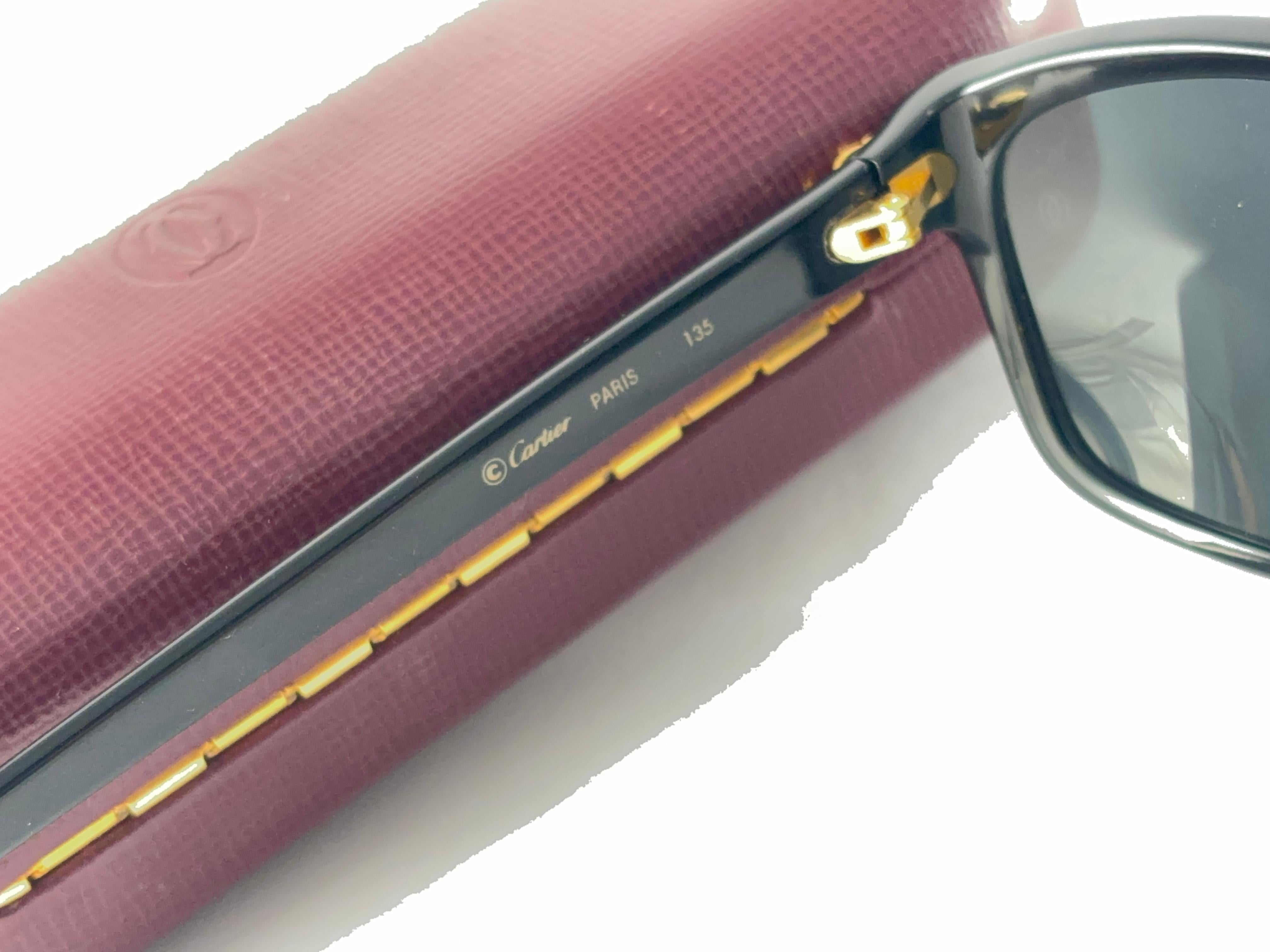Vintage Cartier Sonnenuntergang Schwarz Medium Sonnenbrille 18k Gold Frankreich 1991 im Zustand „Hervorragend“ im Angebot in Baleares, Baleares