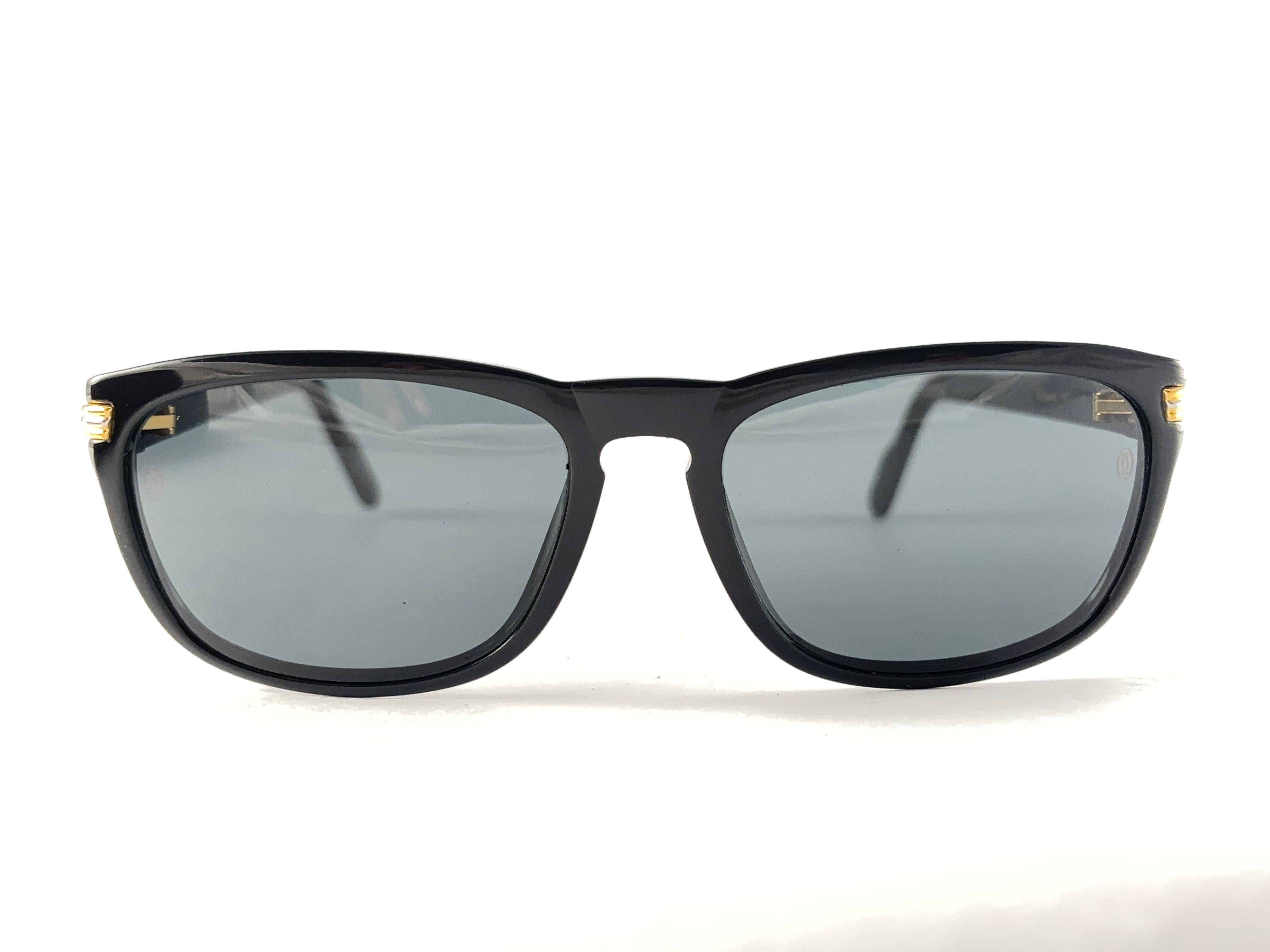 Vintage Cartier Sonnenuntergang Schwarz Medium Sonnenbrille 18k Gold Frankreich 1991 im Angebot 4