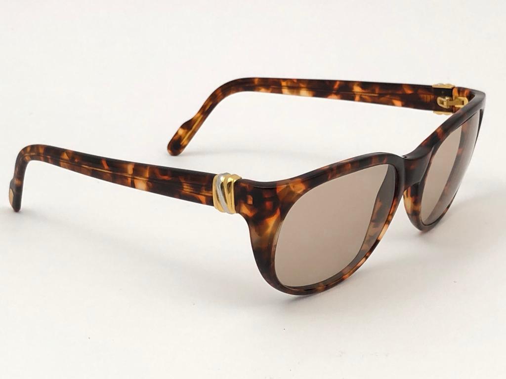 Women's or Men's Vintage Cartier Tentation Tortoise 8k Gold Plated Accents 1990 Sunglasses France