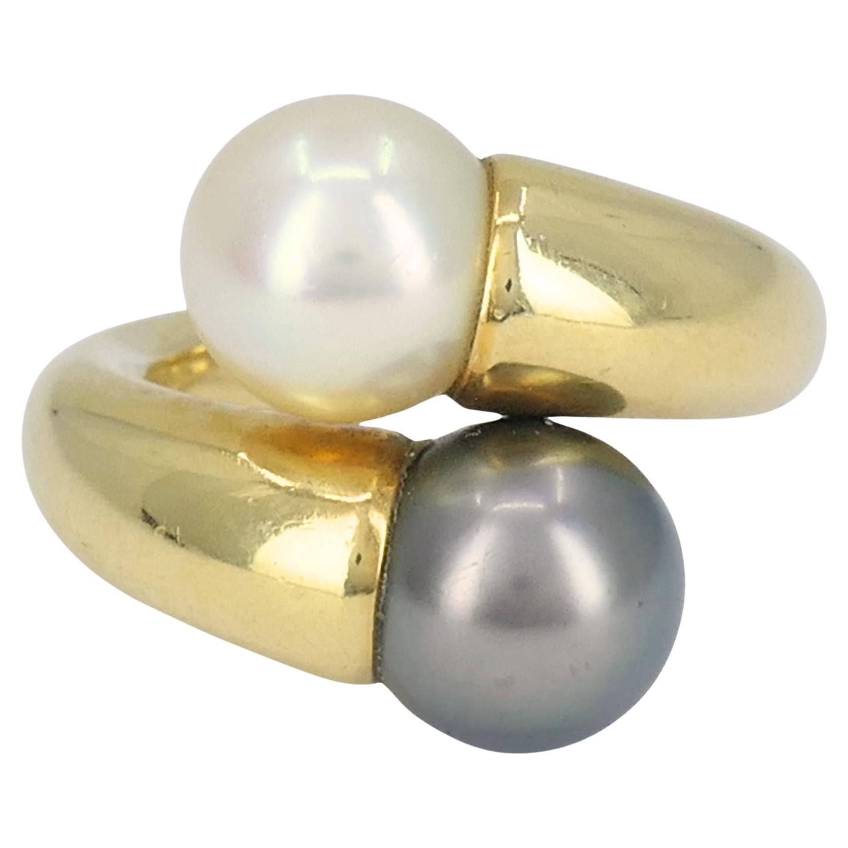 Vintage Cartier Toi et Moi 18k Gold Pearl Bypass Ring