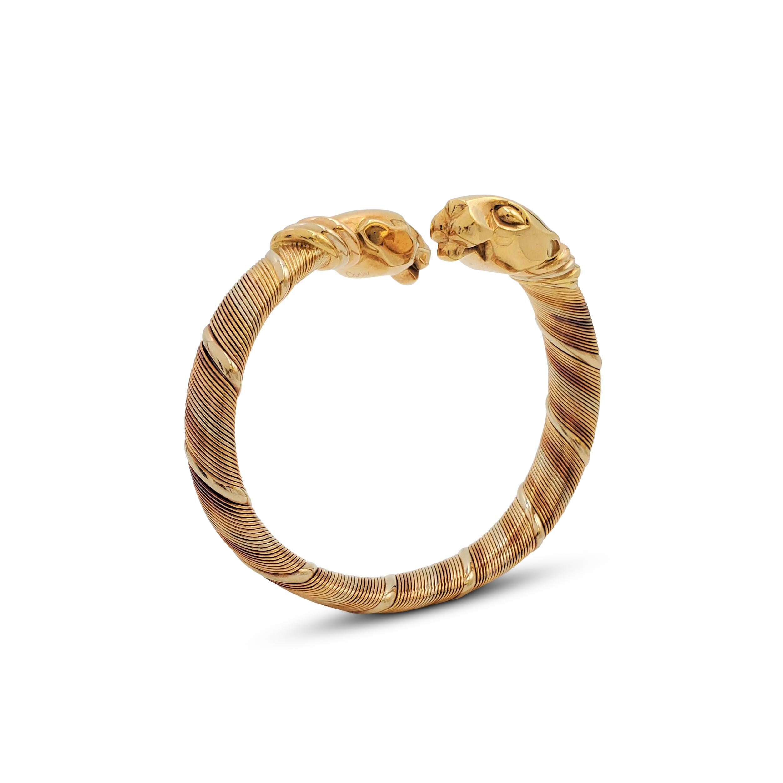 Vintage Cartier Dreifarbiges Gold Doppelkopf Panthère Bypass-Armband im Zustand „Hervorragend“ in New York, NY