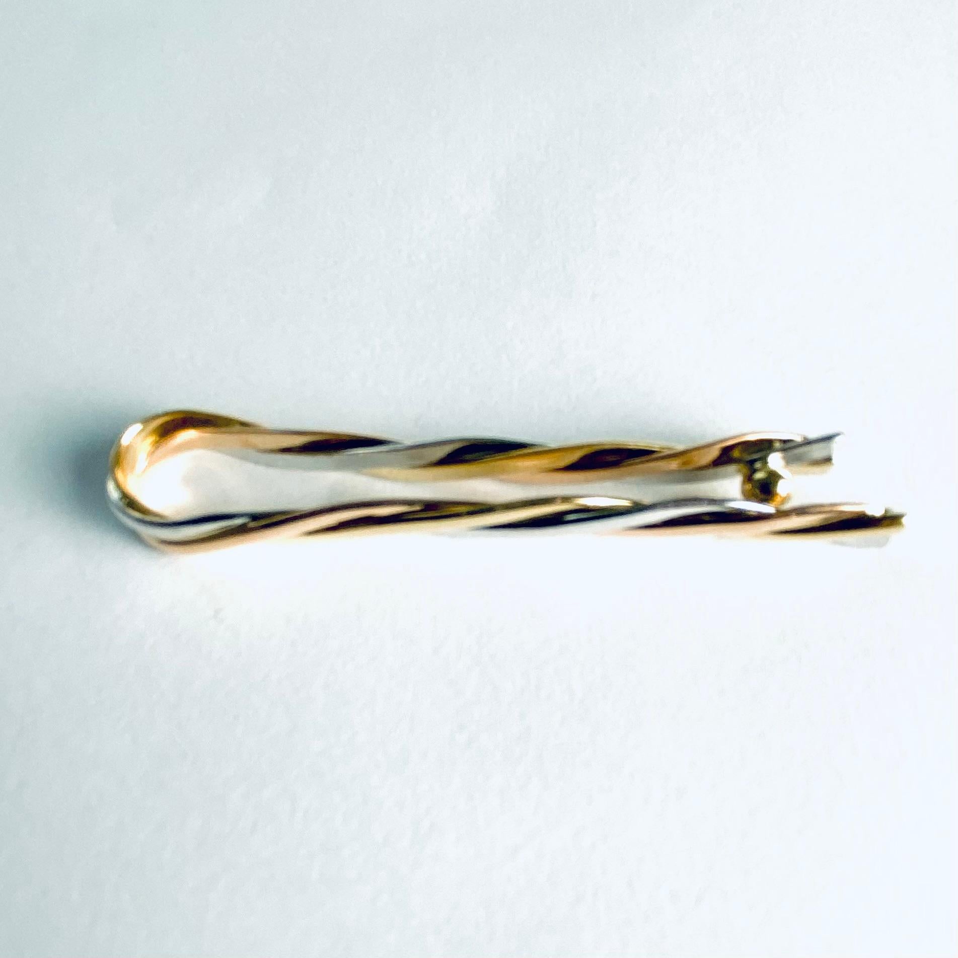 Vintage Cartier Trinity 18K Tri-Color Gold Money Clip or Tie Pin Signed 728222 For Sale 3