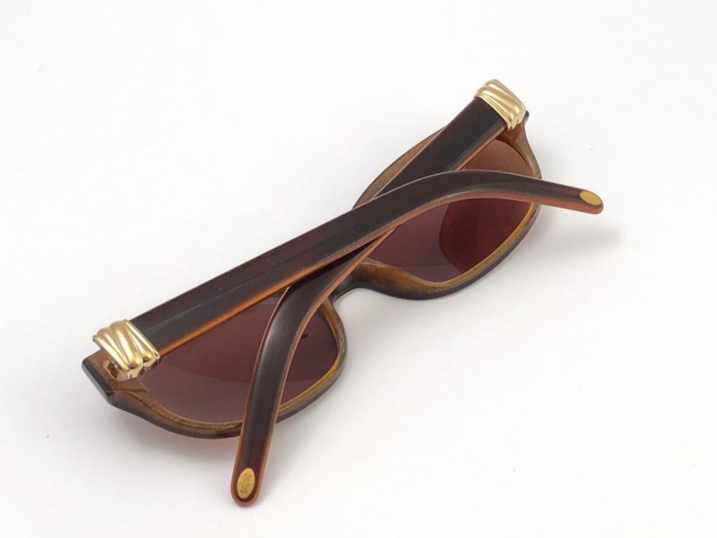 Vintage Cartier Trinity Brown 18k Gold Plated Accents 1990 Sunglasses France For Sale 2