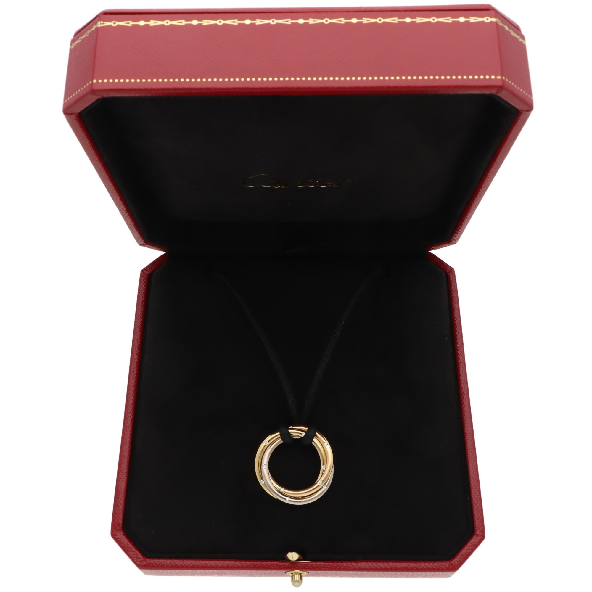 Collana Cartier Trinity d'epoca con diamanti incastonati in corda nera In condizioni ottime in vendita a London, GB