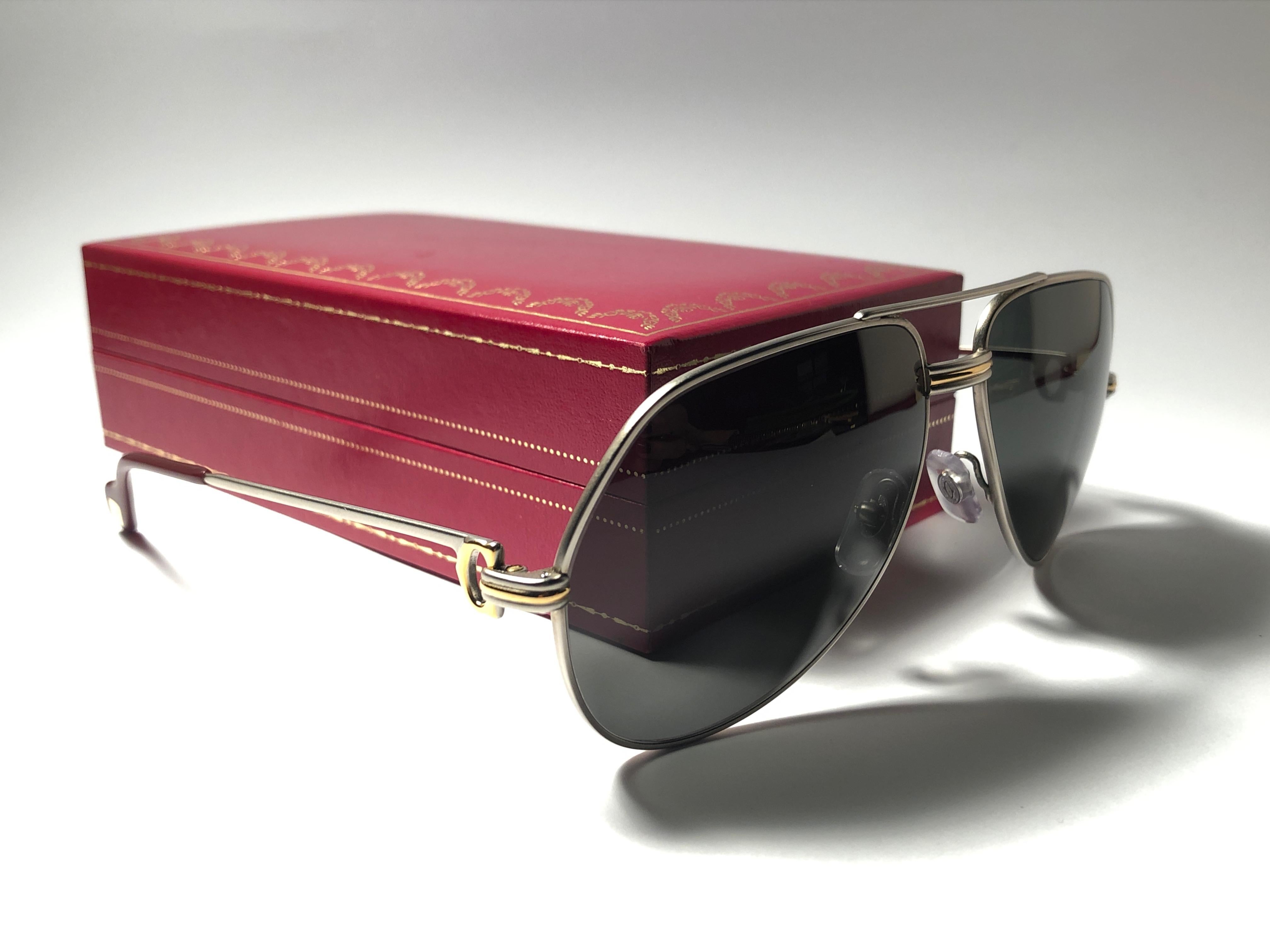 Vintage Cartier Vendome Titanium 62 graue Linse schwere vergoldete Sonnenbrille Frankreich (Grau)