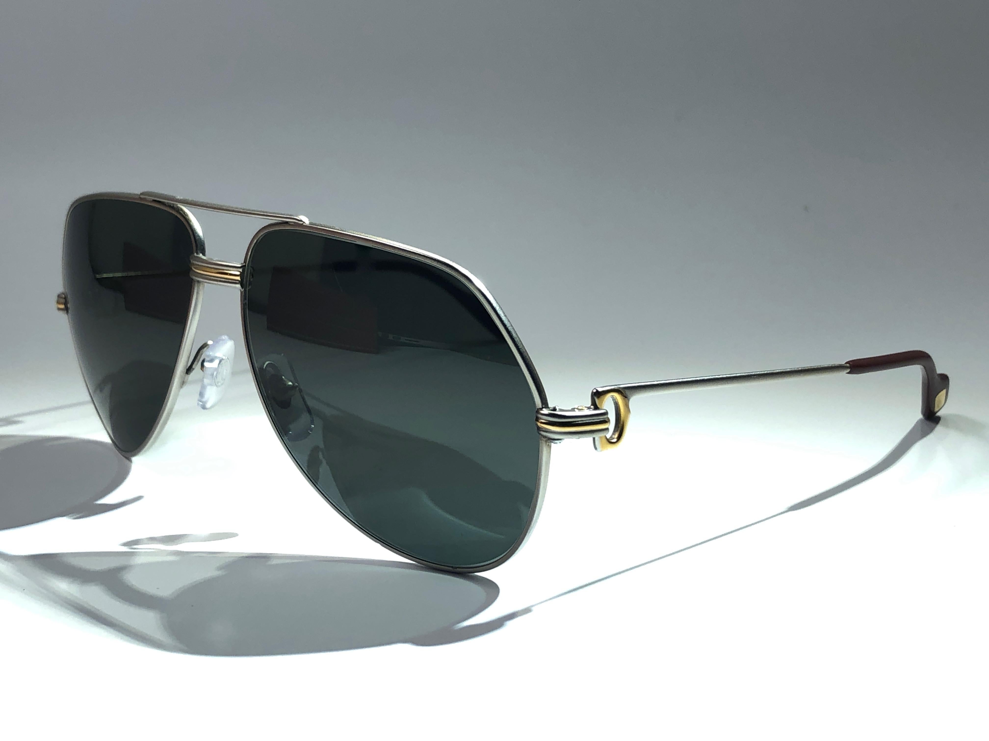 Vintage Cartier Vendome Titan 62 Graue, schwere, plattierte Sonnenbrille Frankreich für Damen oder Herren im Angebot