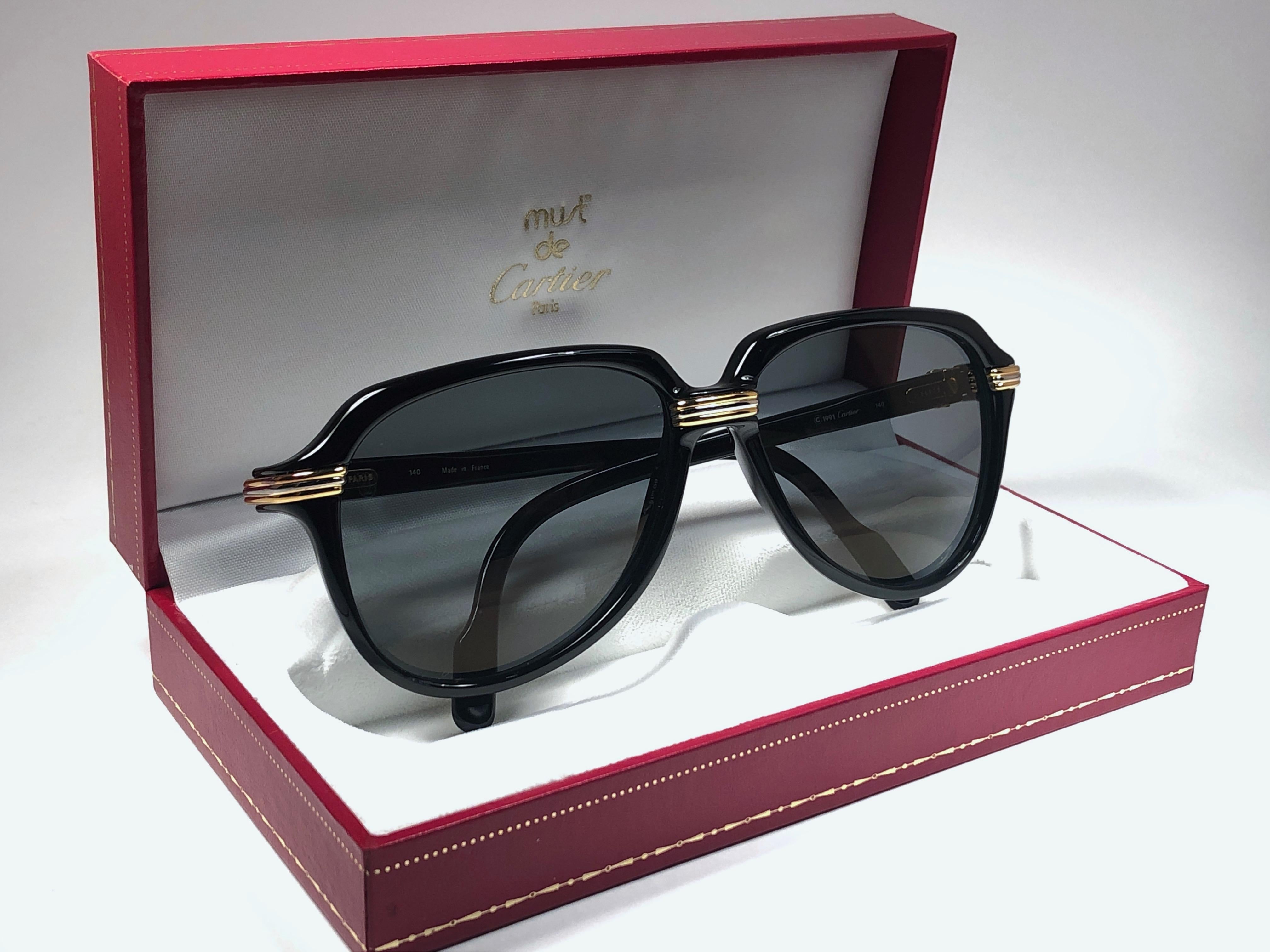 Vintage Cartier Vitesse Black Gold Oversized 60mm Gold Plated Sunglasses France  For Sale 6