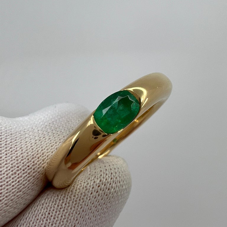 Vintage Cartier Vivid Green Emerald Ellipse 18k Yellow Gold Solitaire Ring 4
