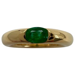 Vintage Cartier Vivid Green Emerald Ellipse 18k Yellow Gold Solitaire Ring