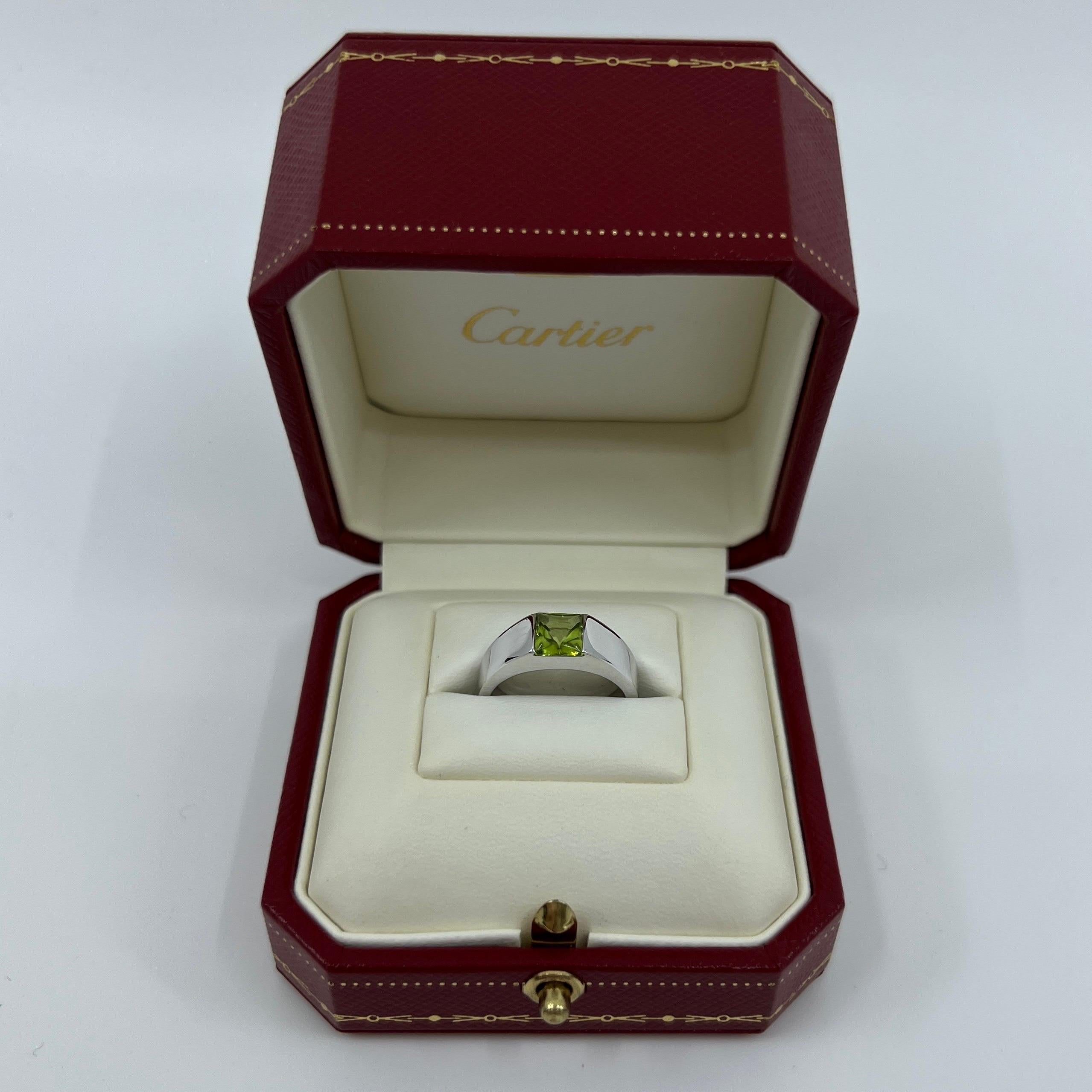 Women's or Men's Vintage Cartier Vivid Green Peridot 18 Karat White Gold Tank Band Solo Ring 51