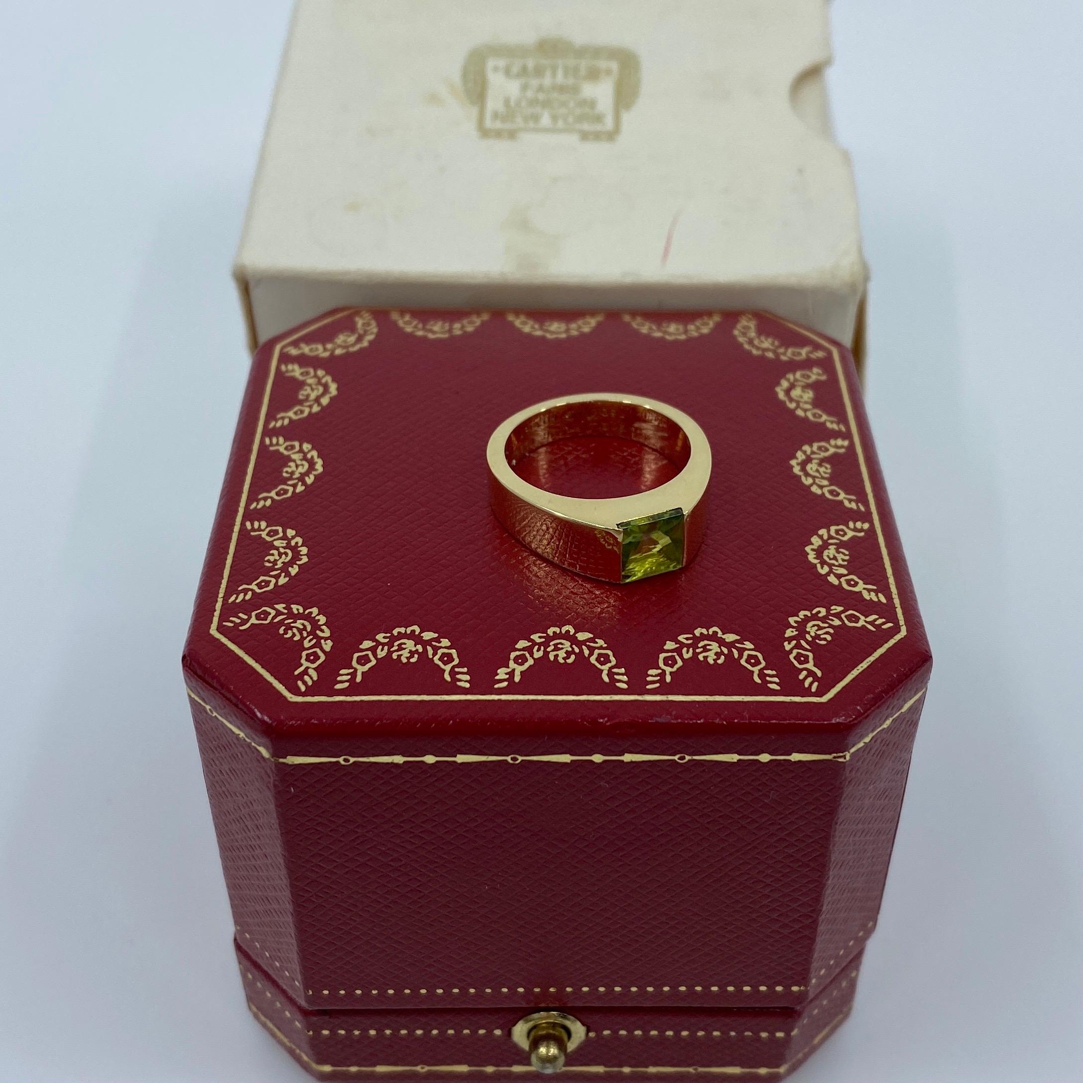 Vintage Cartier Vivid Green Peridot 18 Karat Yellow Gold Tank Band Ring 4