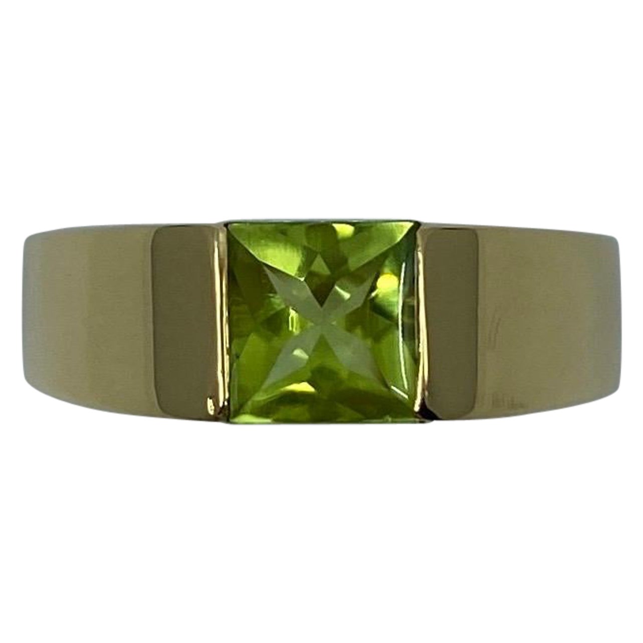 Vintage Cartier Vivid Green Peridot 18 Karat Yellow Gold Tank Band Ring