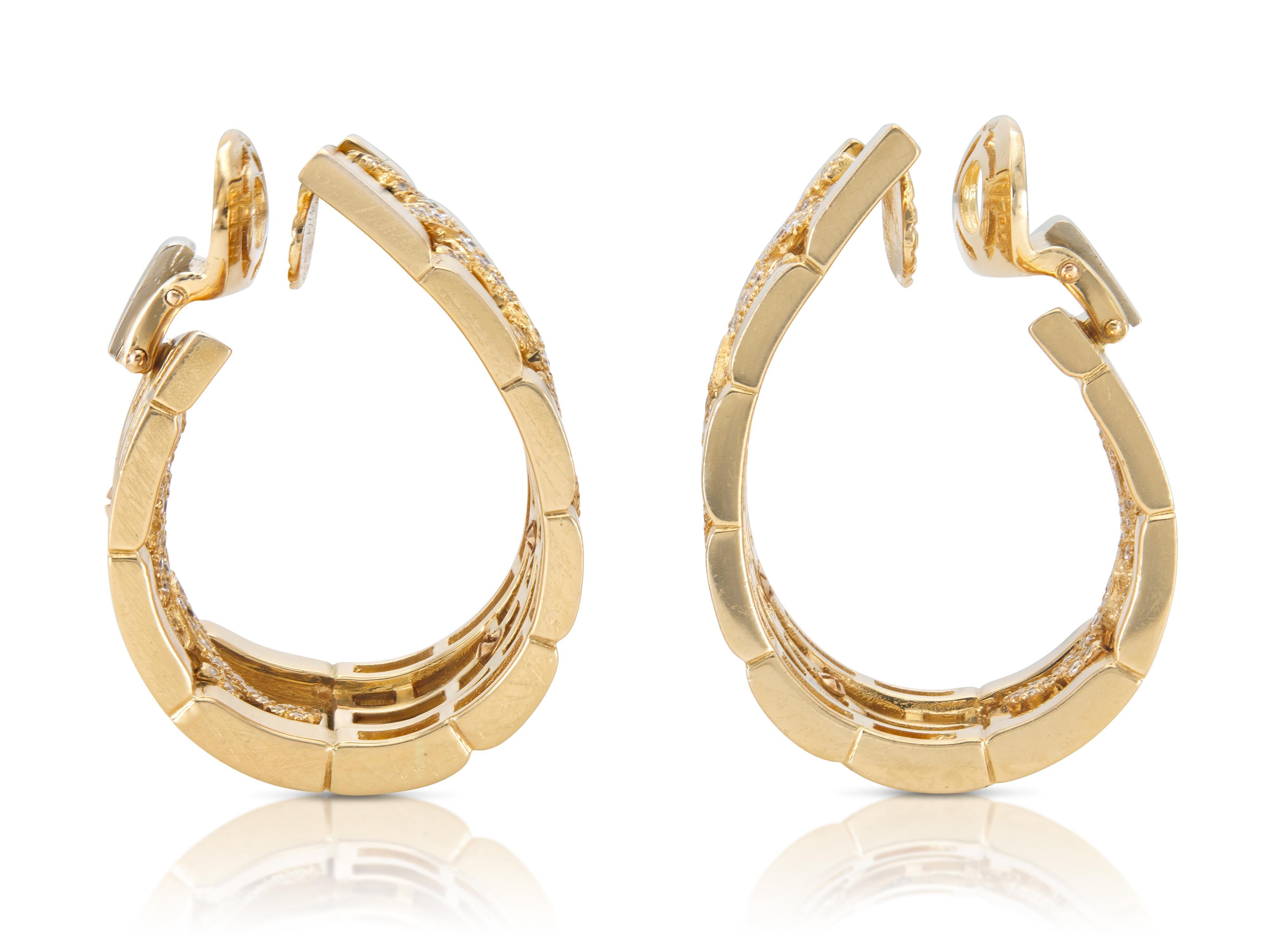 Taglio rotondo Orecchini a cerchio Cartier Walking Panthere d'epoca con diamanti in vendita