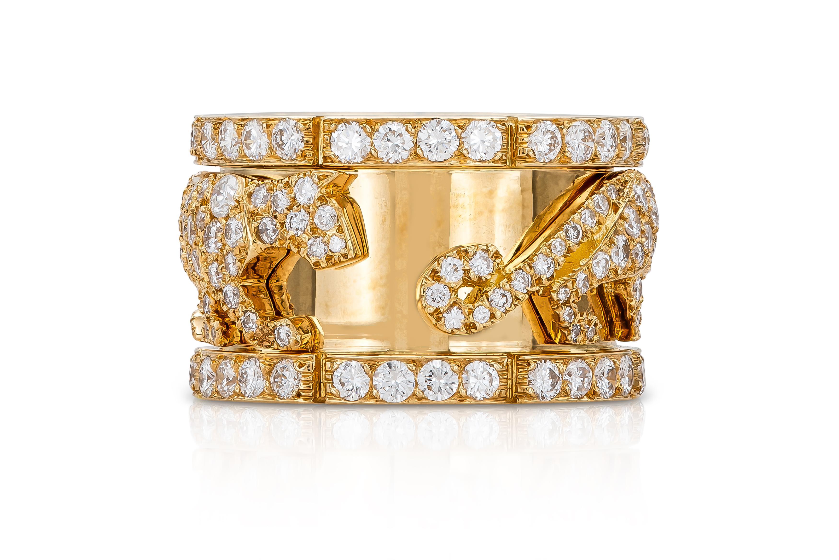 Finement réalisée en or jaune 18k avec des diamants de taille brillant rond pesant approximativement un total de 4,00 carats.
Signé par Cartier, de la collection Walking Panthere.
Taille 52 (US 6)